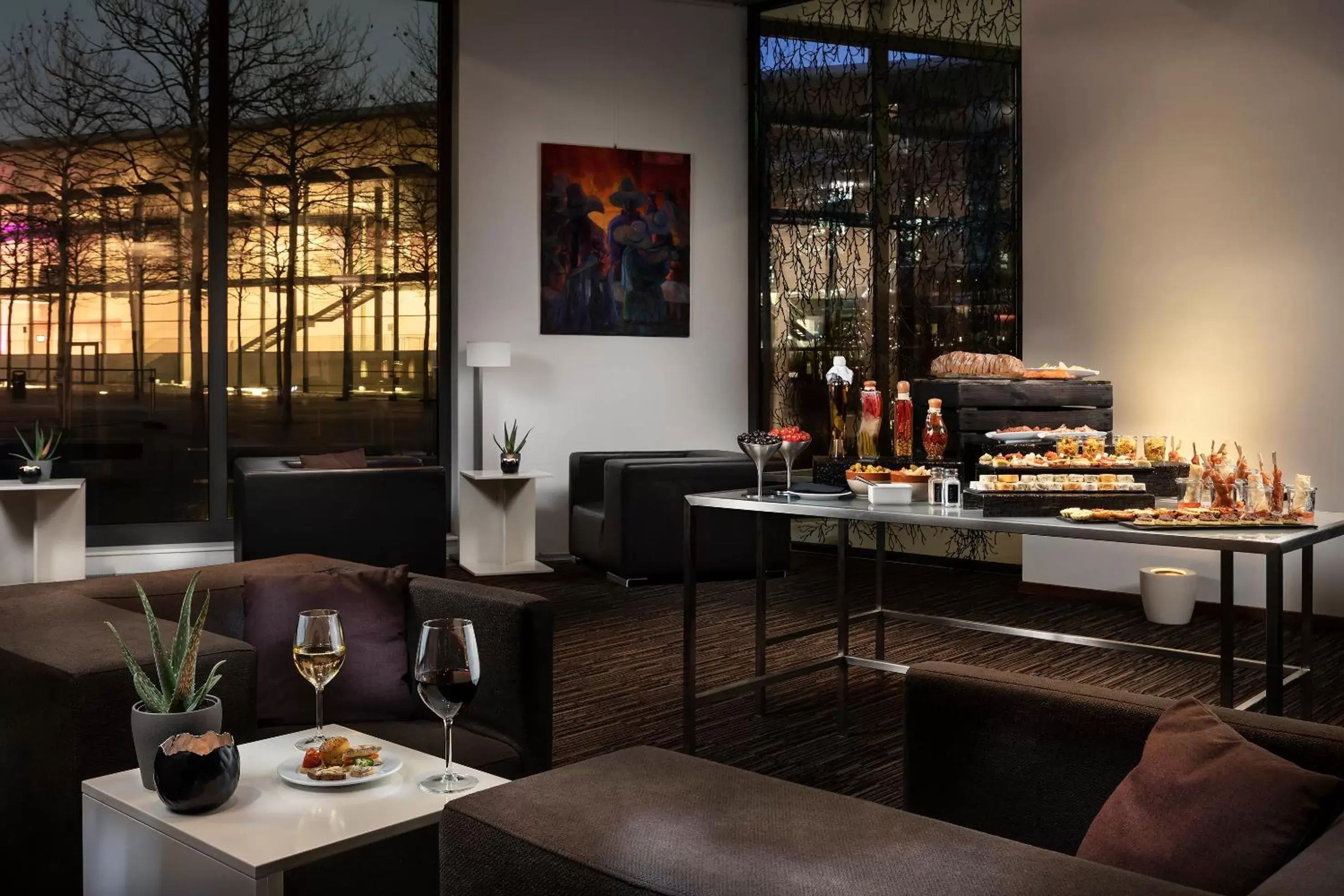 Lounge or bar, Restaurant/Places to Eat in Melia Luxembourg