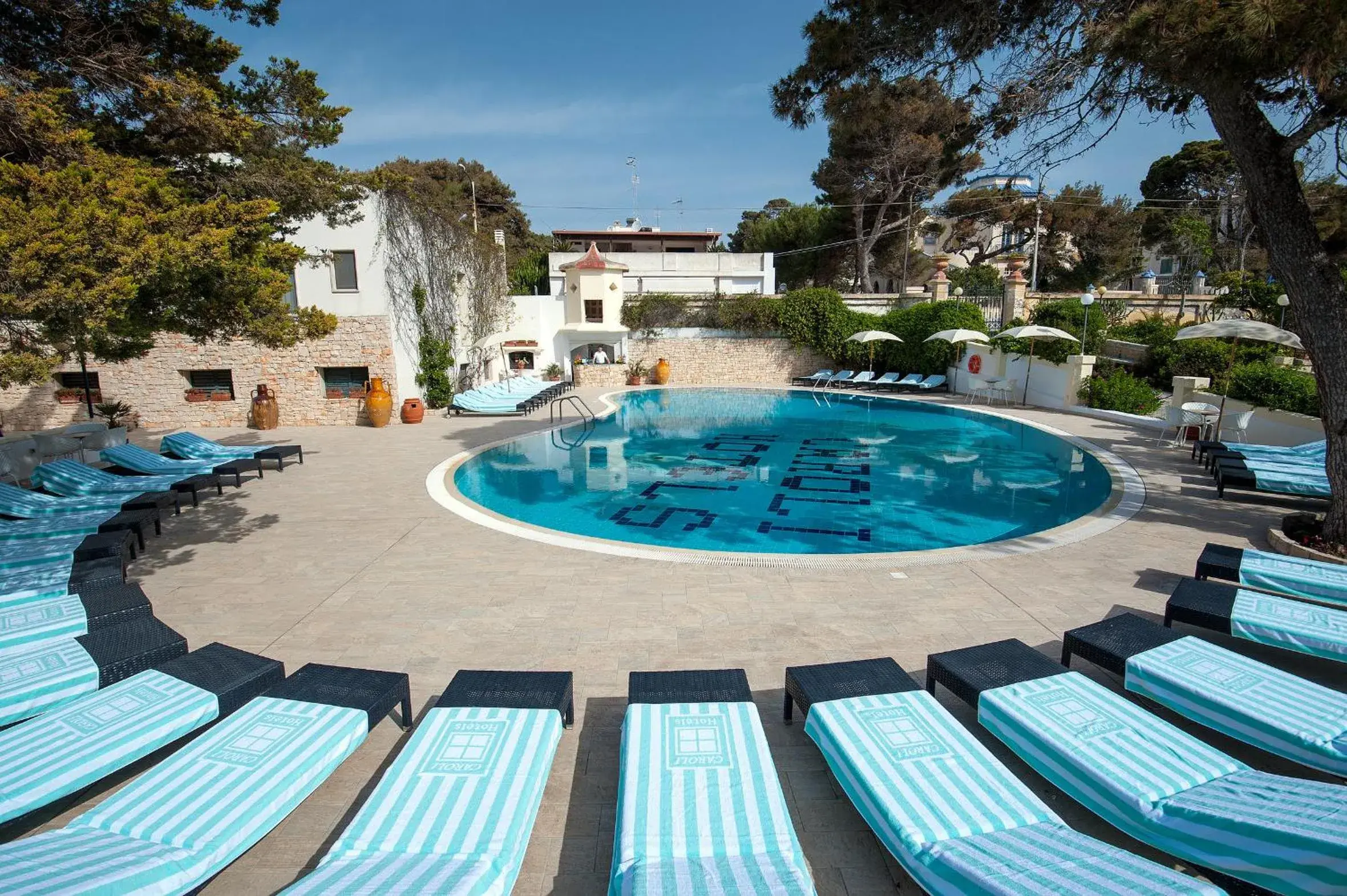 , Swimming Pool in Hotel Terminal - Caroli Hotels