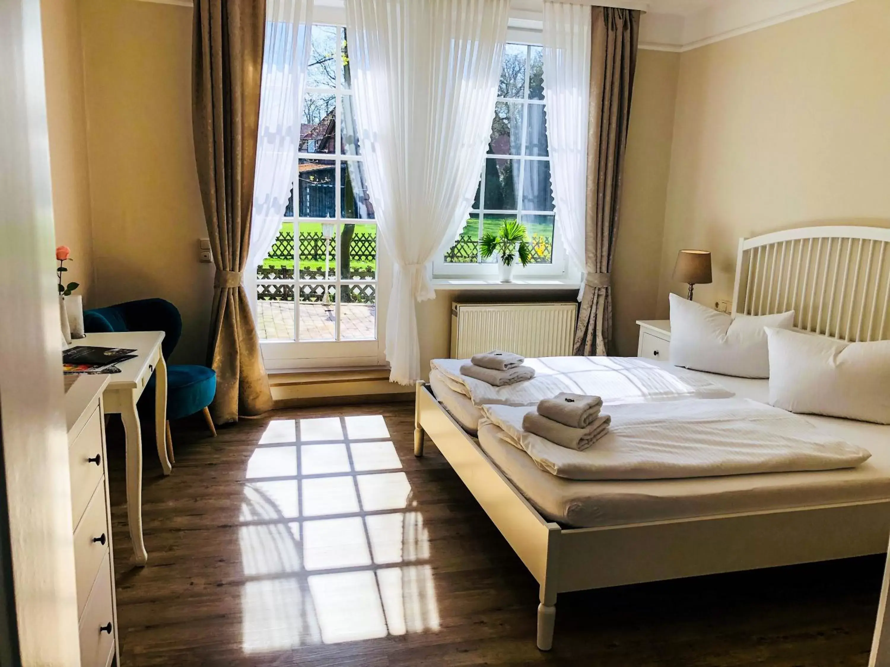 Double Room with Terrace in Landhotel Gutshof im Oertzetal in Oldendorf, Südheide Double Room with Terrace in Landhotel Gutshof im Oertzetal in Oldendorf, Südheide