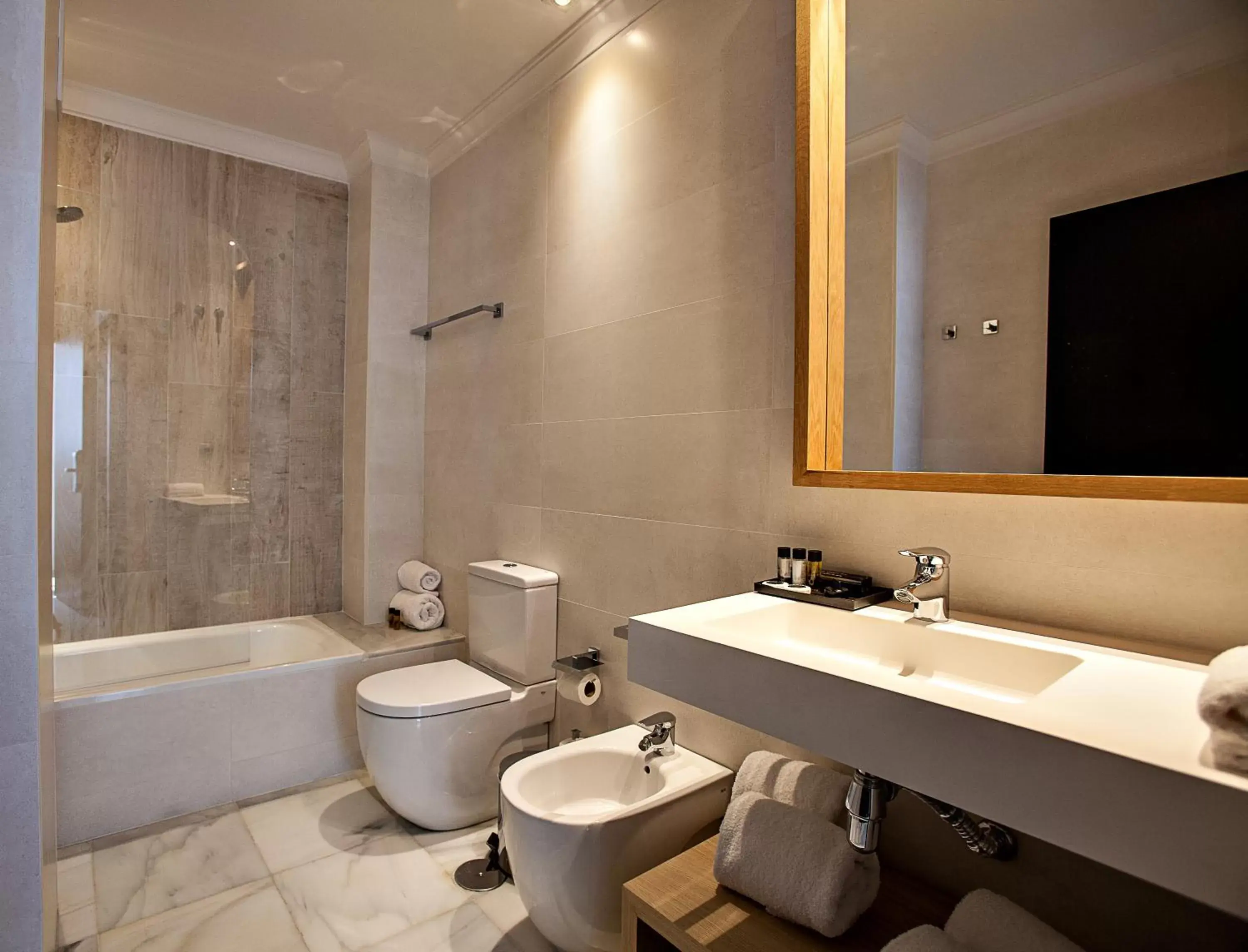 Bathroom in Hotel Barrameda