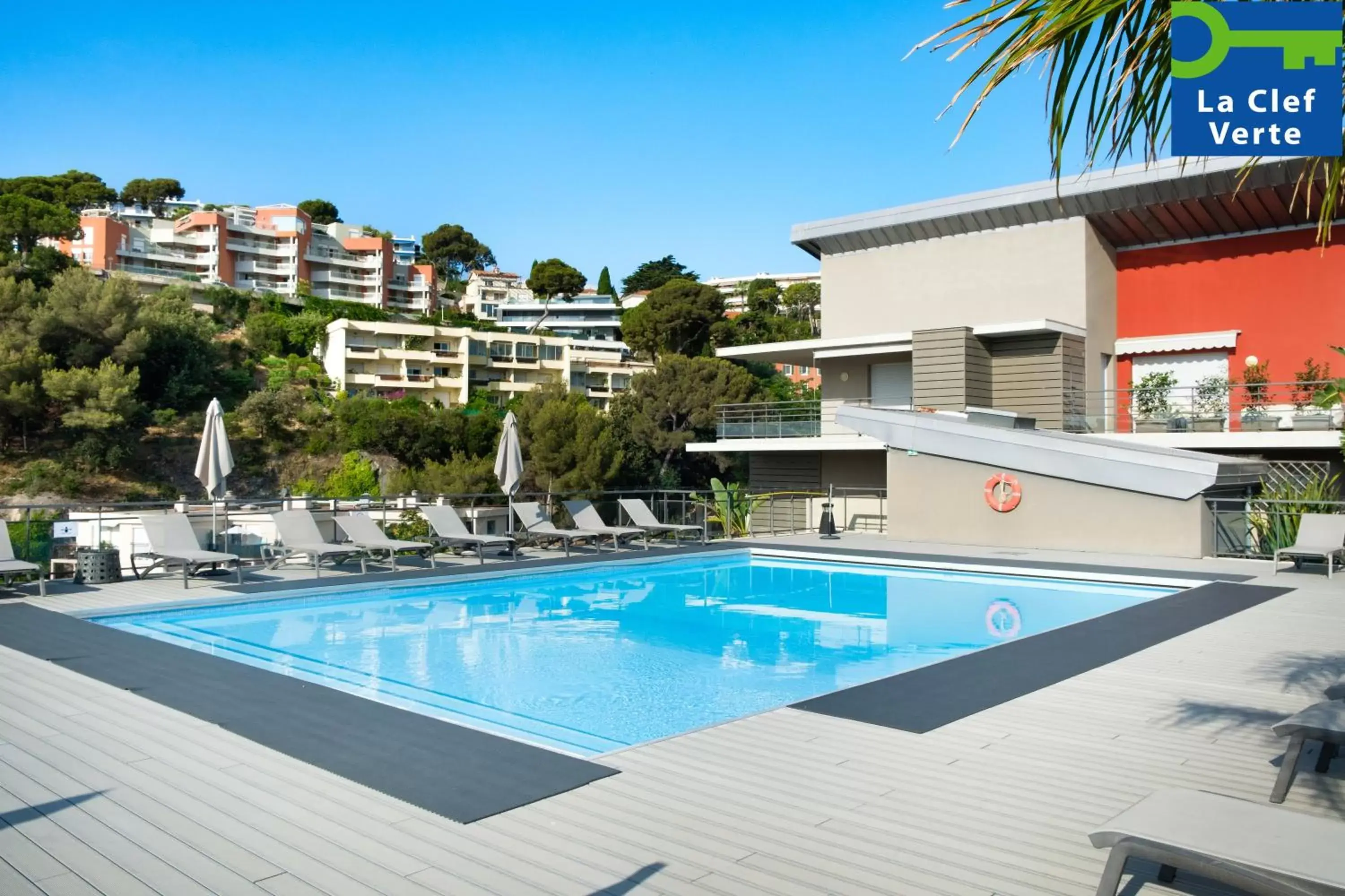 Property building, Swimming Pool in Résidence Pierre & Vacances Premium Julia Augusta