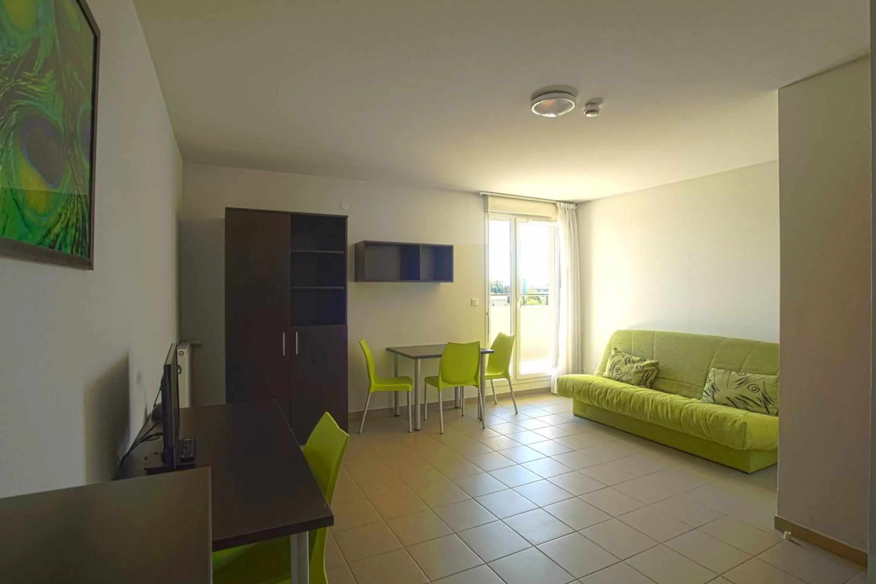 Living room, Seating Area in KOSY Appart'Hôtels - Campus Del Sol Esplanade