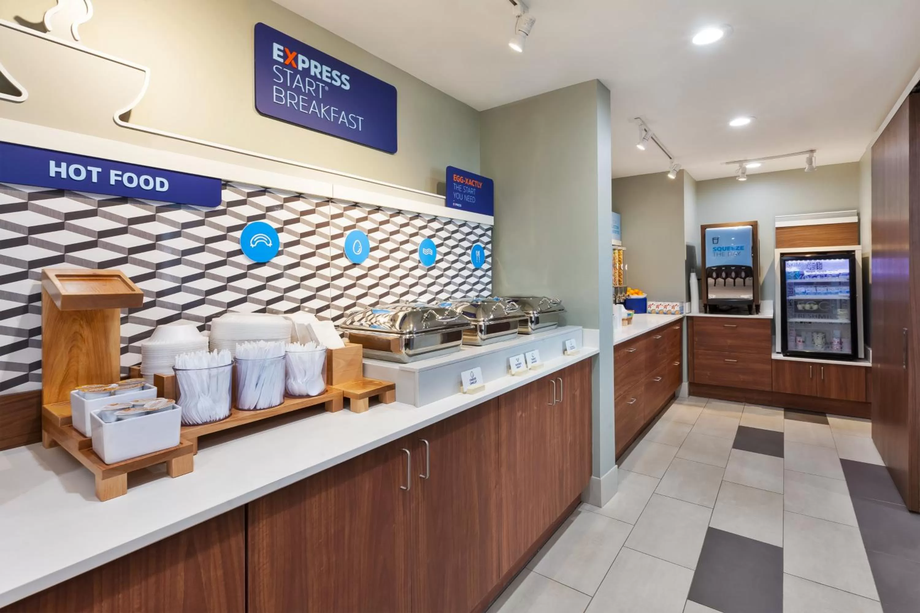 Breakfast in Holiday Inn Express Detroit-Warren/General Motors Technology Center by IHG