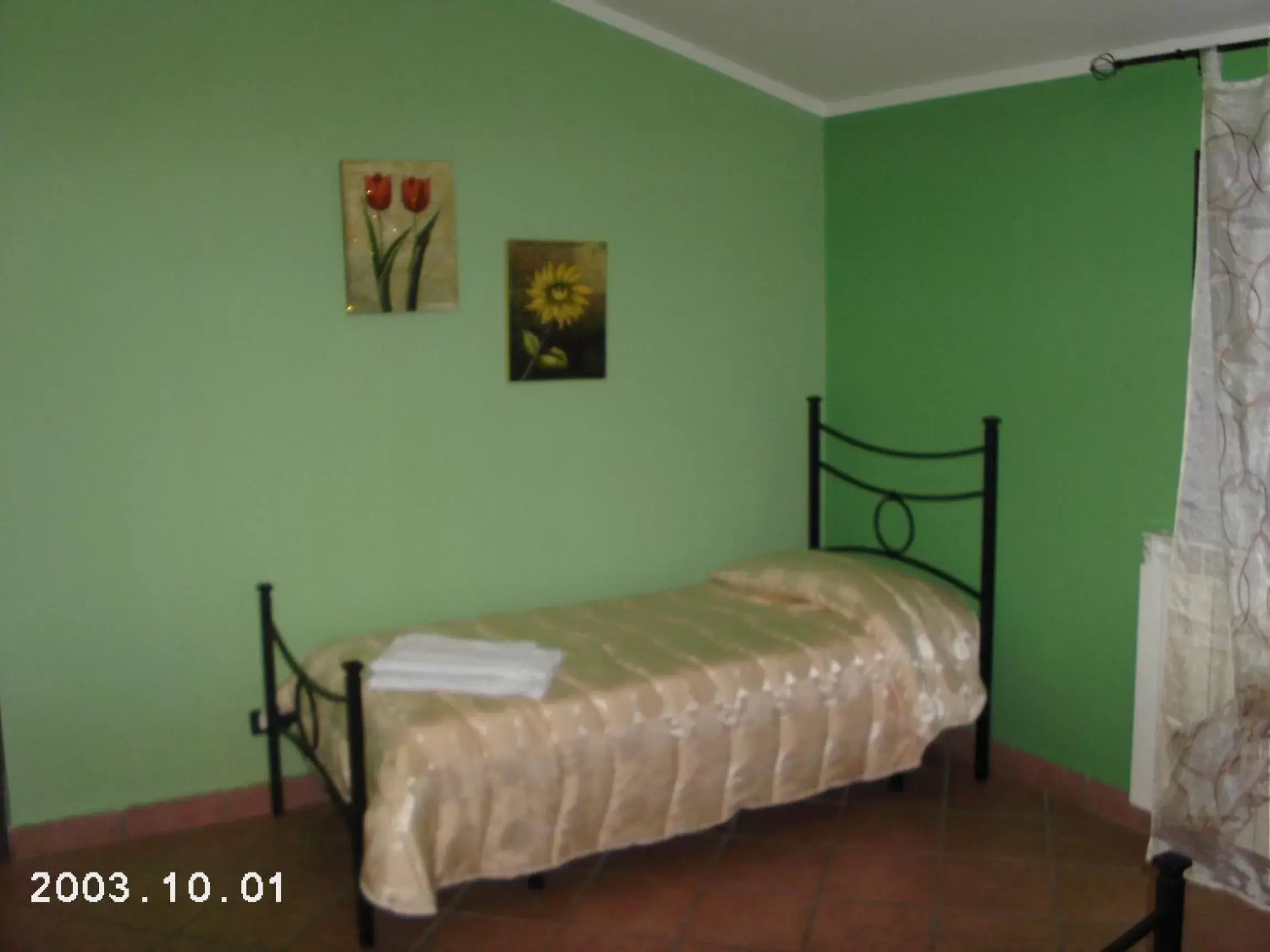 Bedroom, Bed in B&B La Porta Dell'Etna - Nicolosi