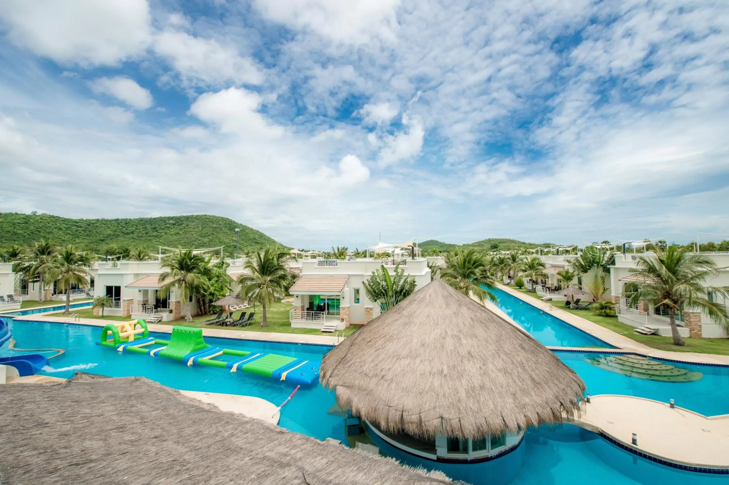 Aqua park, Swimming Pool in Oriental Beach Pearl Resort