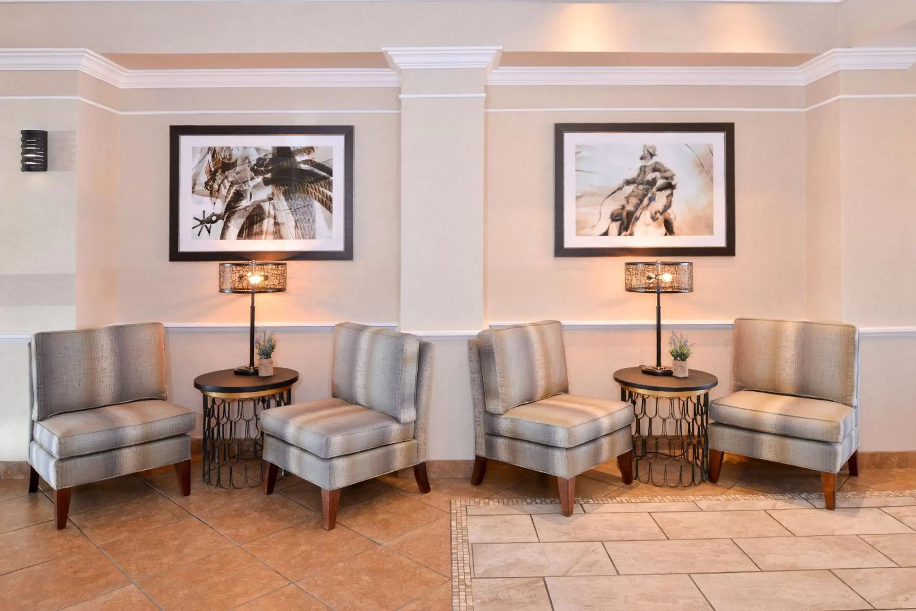 Lobby or reception, Seating Area in Best Western Plus Frontier Inn