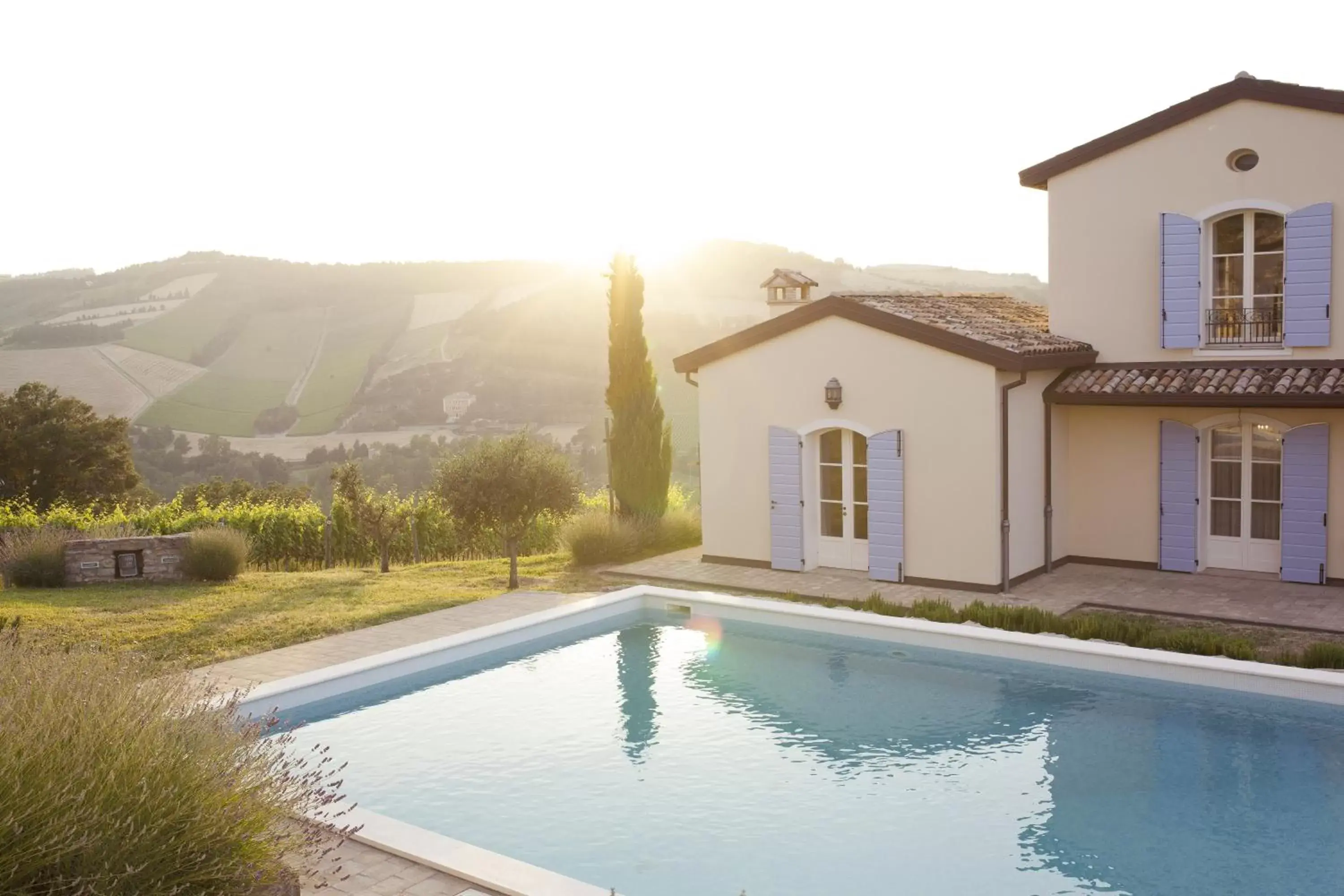 Shower, Swimming Pool in Borgo Conde Wine Resort