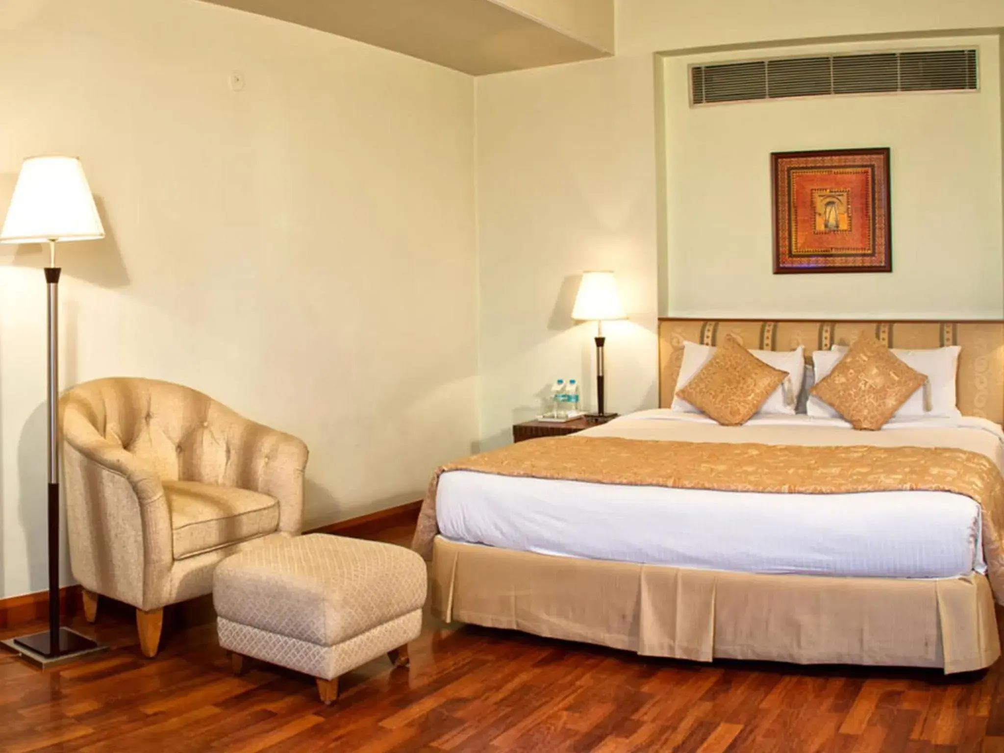 Bed, Room Photo in Clarion Hotel Bella Casa