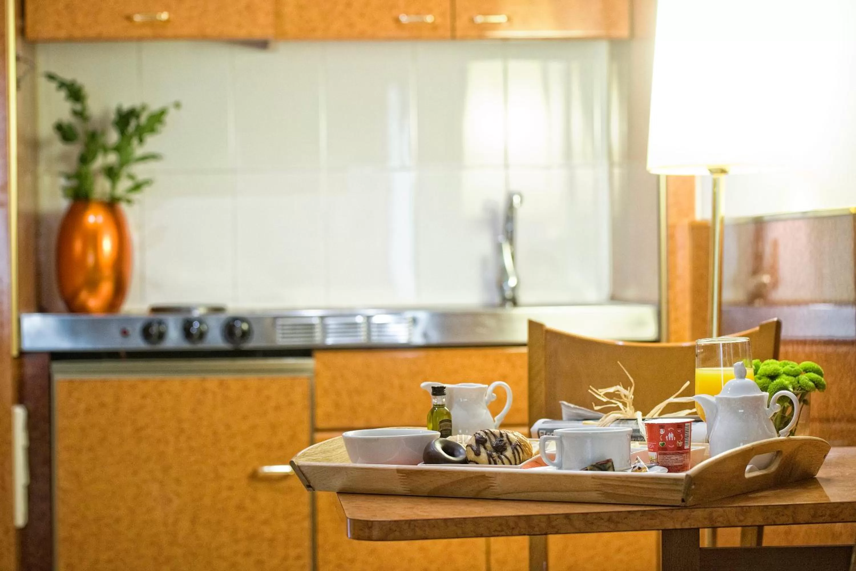 Kitchen or kitchenette in Acacia Suite