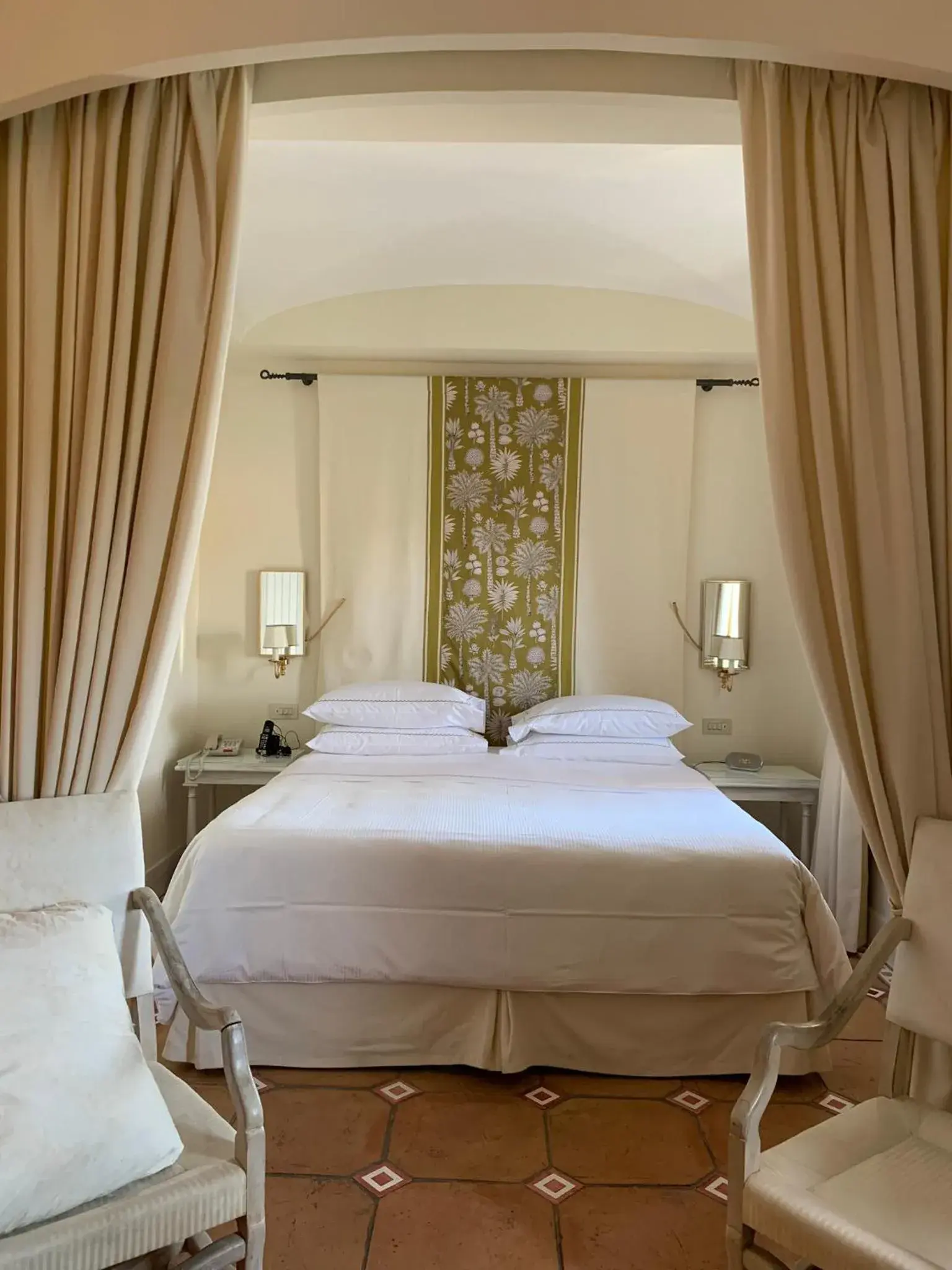 Bed in Mezzatorre Hotel & Thermal Spa