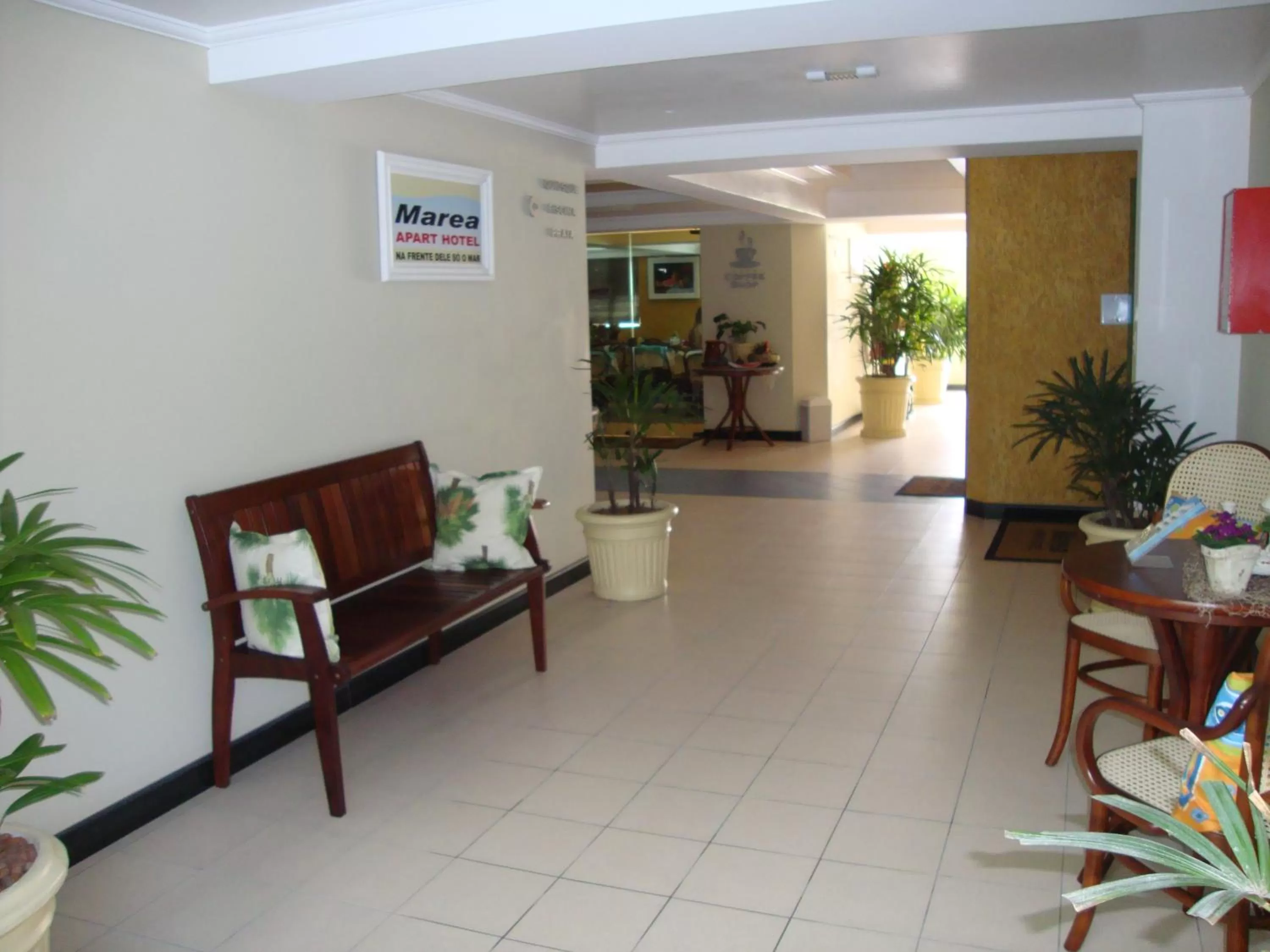 Lobby or reception in Golfinhos Apart Hotel