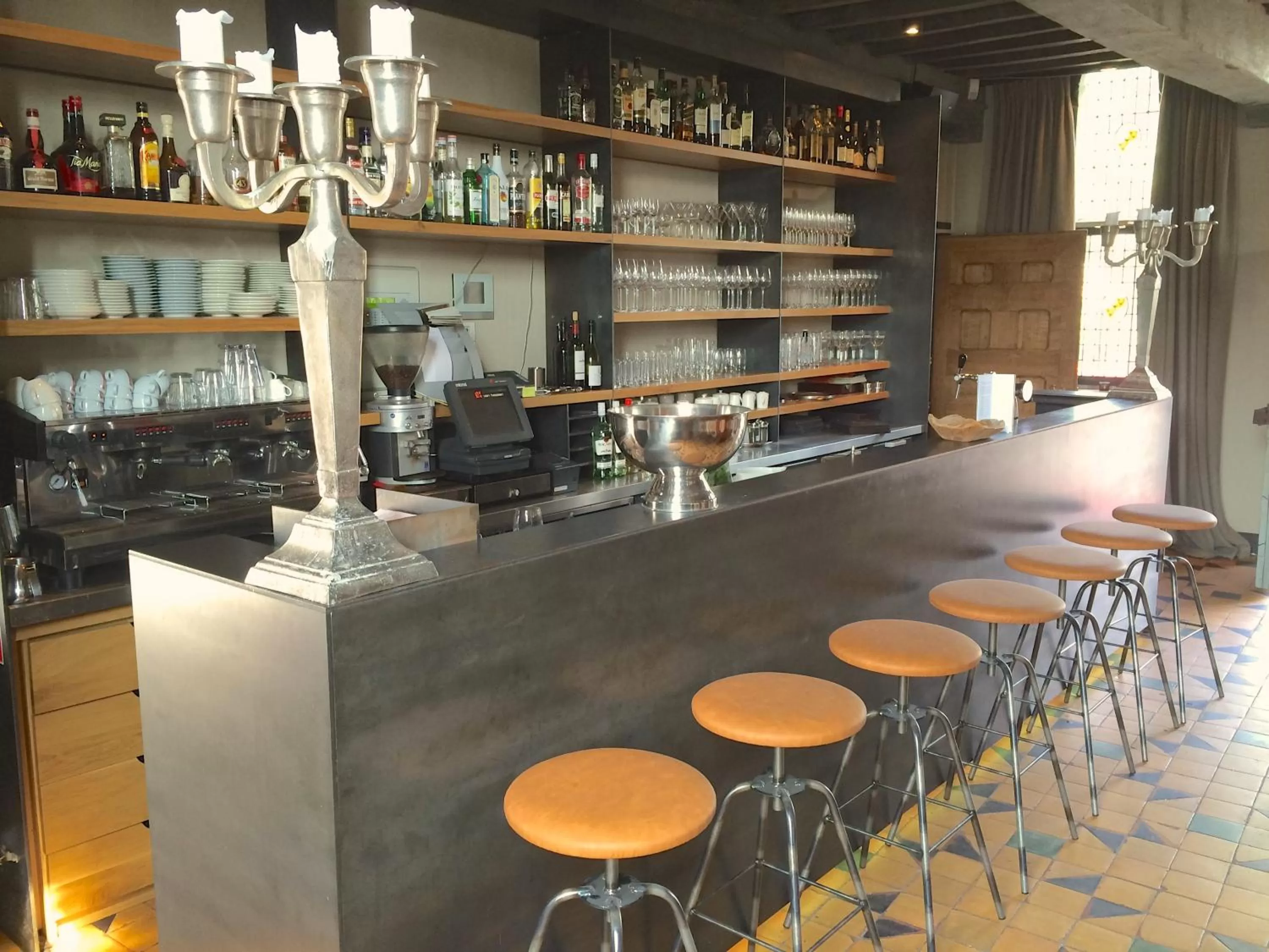 Lounge or bar in Fletcher Hotel-Restaurant Kasteel Coevorden