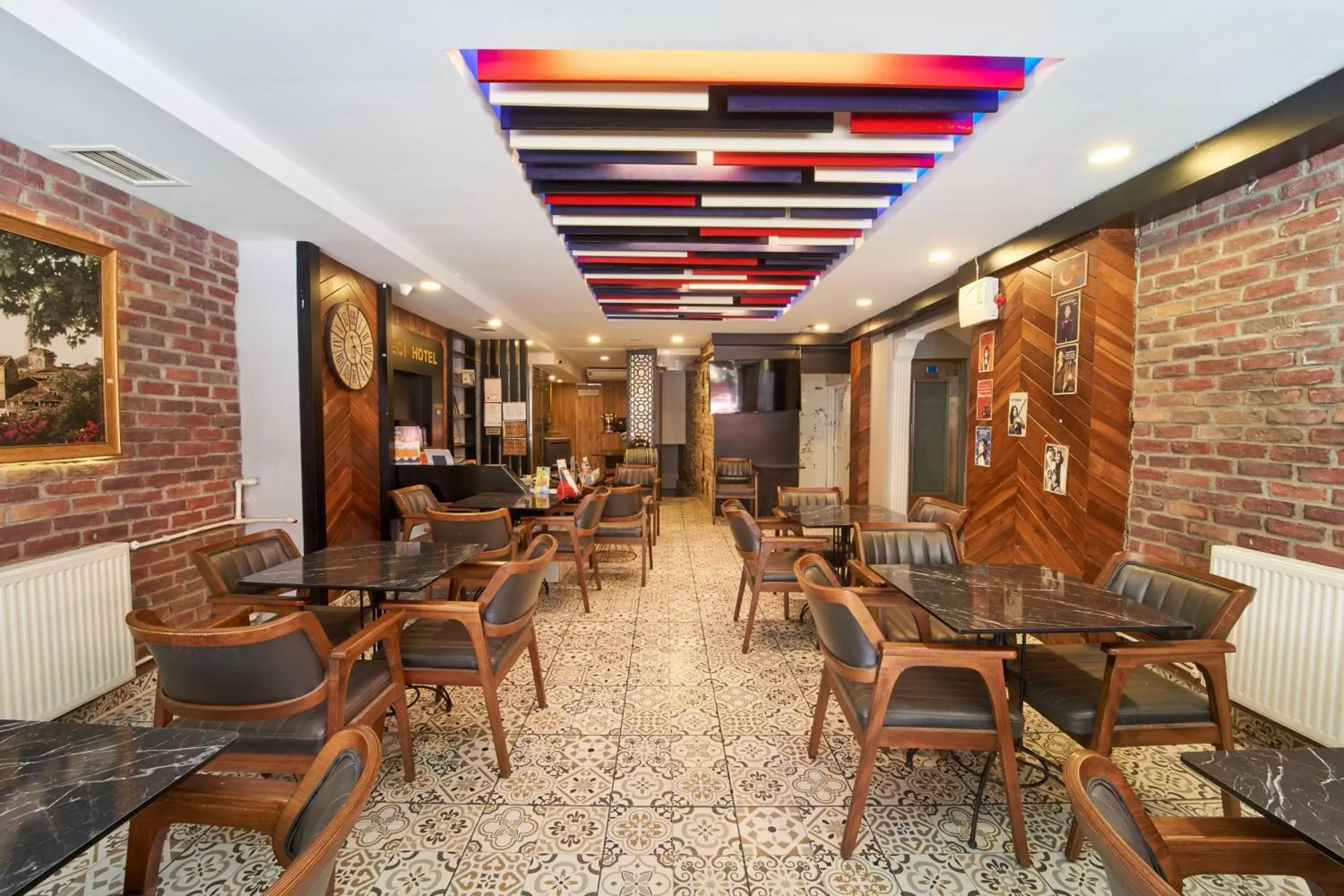 Restaurant/Places to Eat in Istanbul Sirkeci Hotel