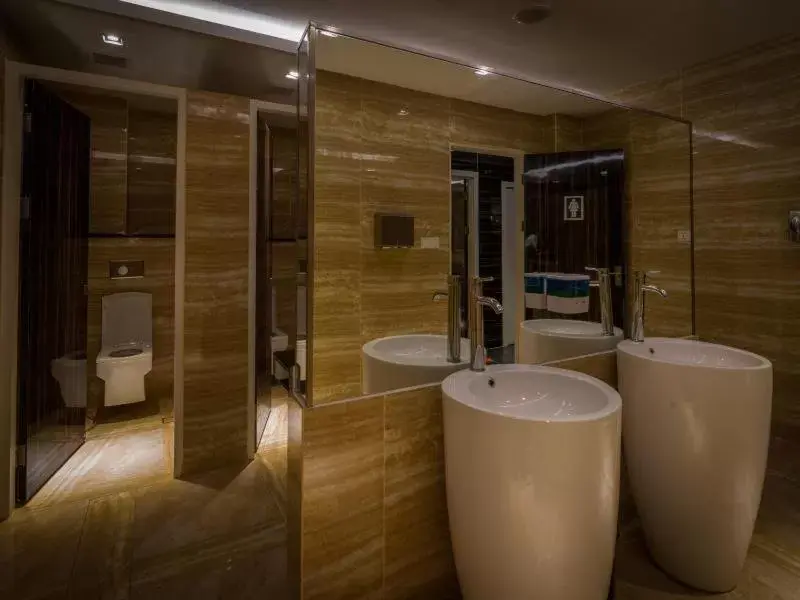 Bathroom in WIWO Hotel