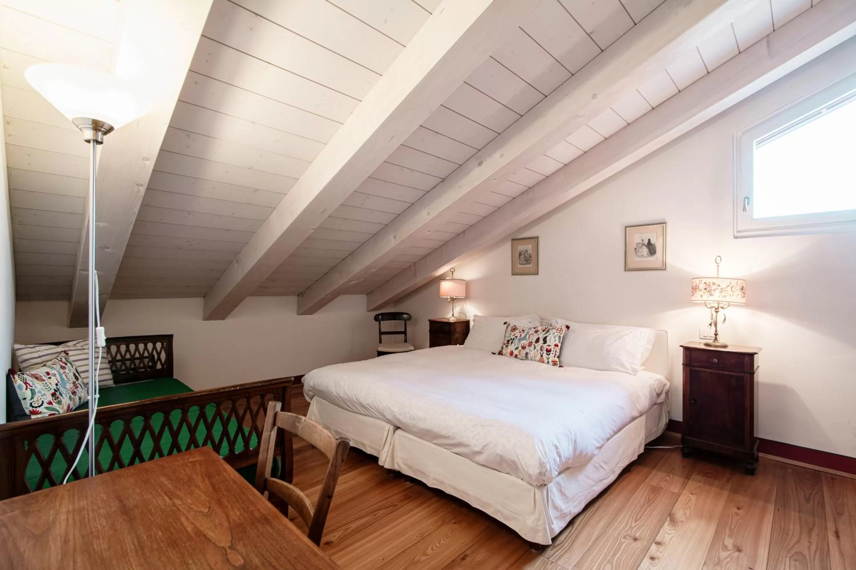 Bed in Castello di Brusata Apartment