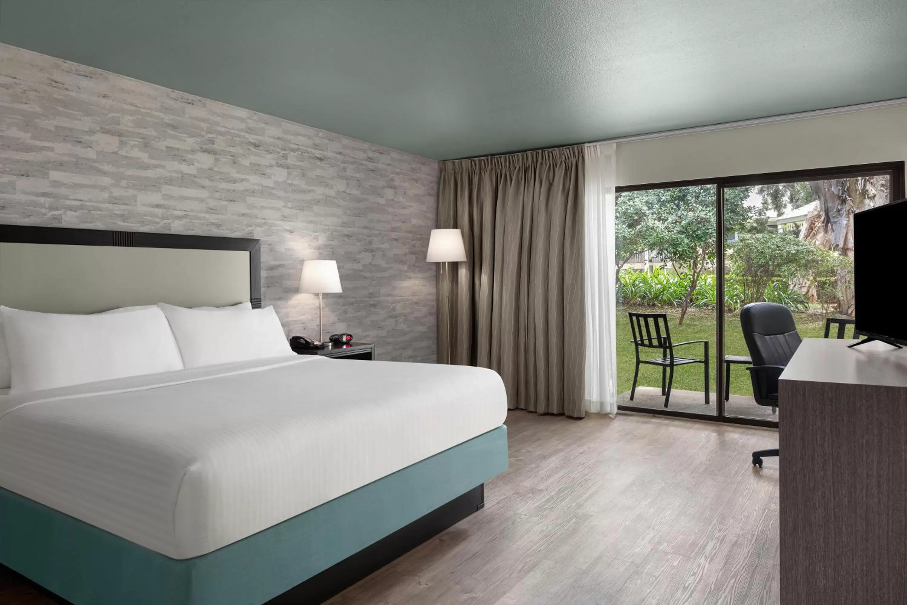 Bed in Carlsbad by the Sea Hotel