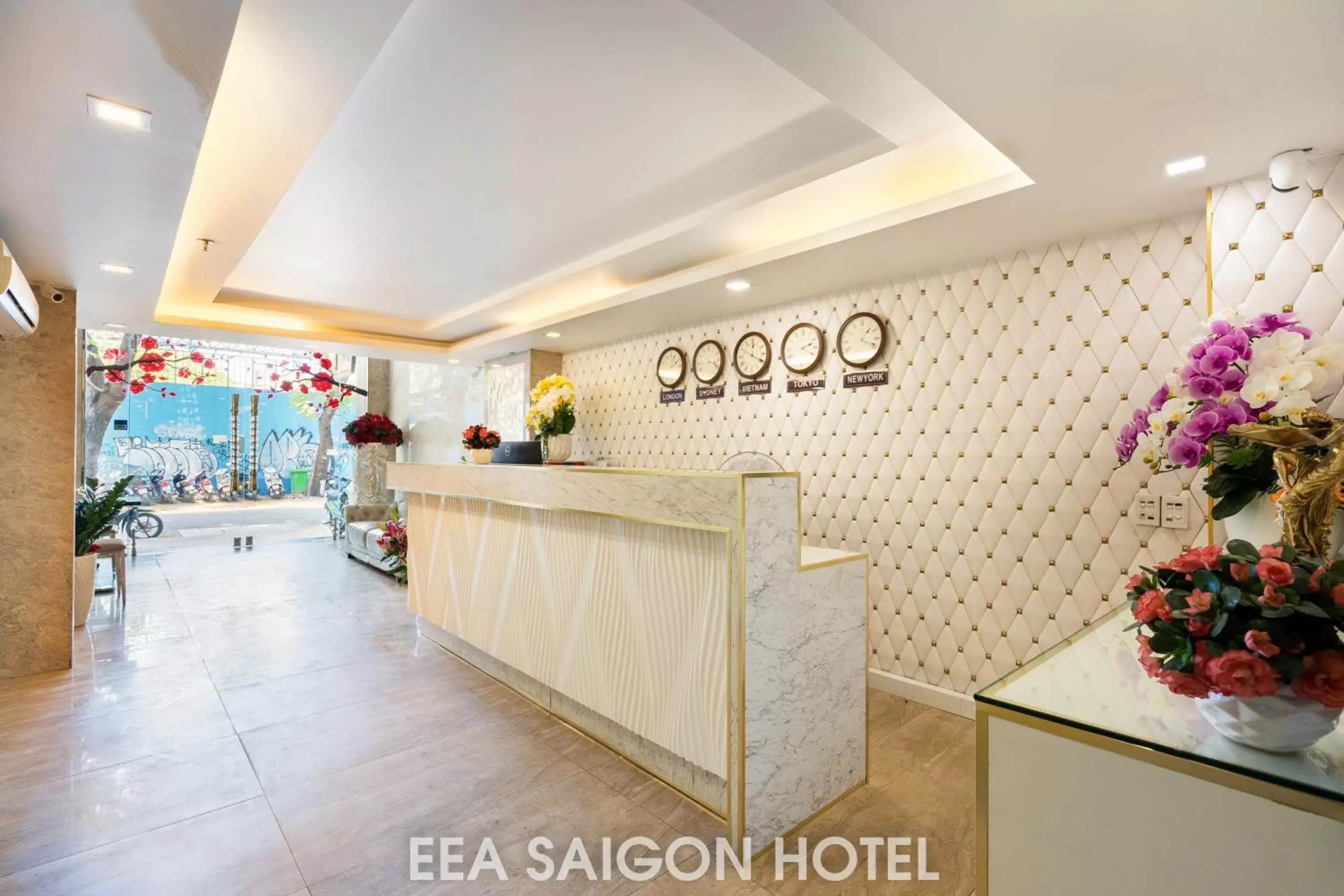 Lobby/Reception in EEA Central Saigon Hotel