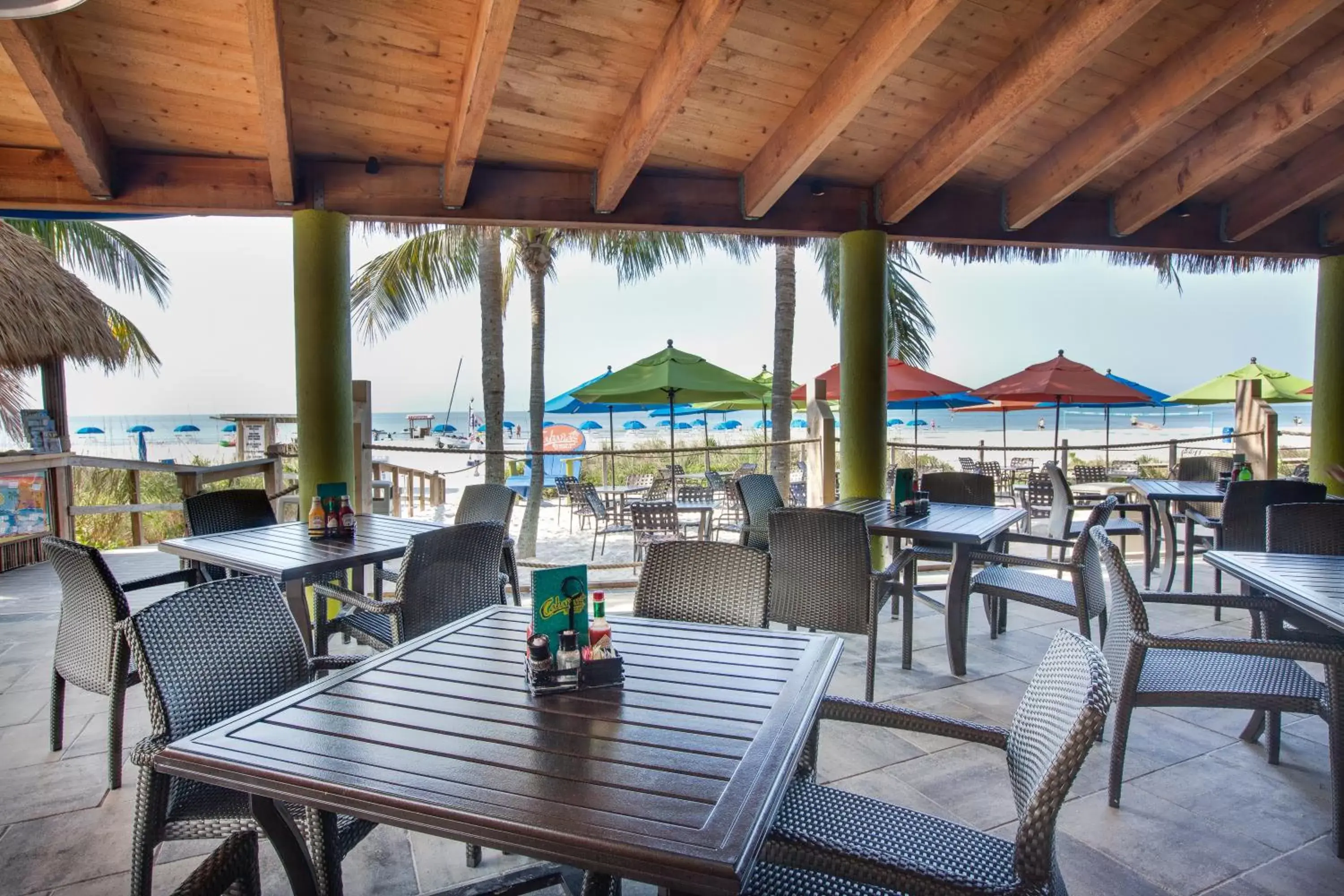 Restaurant/places to eat in Diamond Head Beach Resort Restaurant/places to eat in Diamond Head Beach Resort
