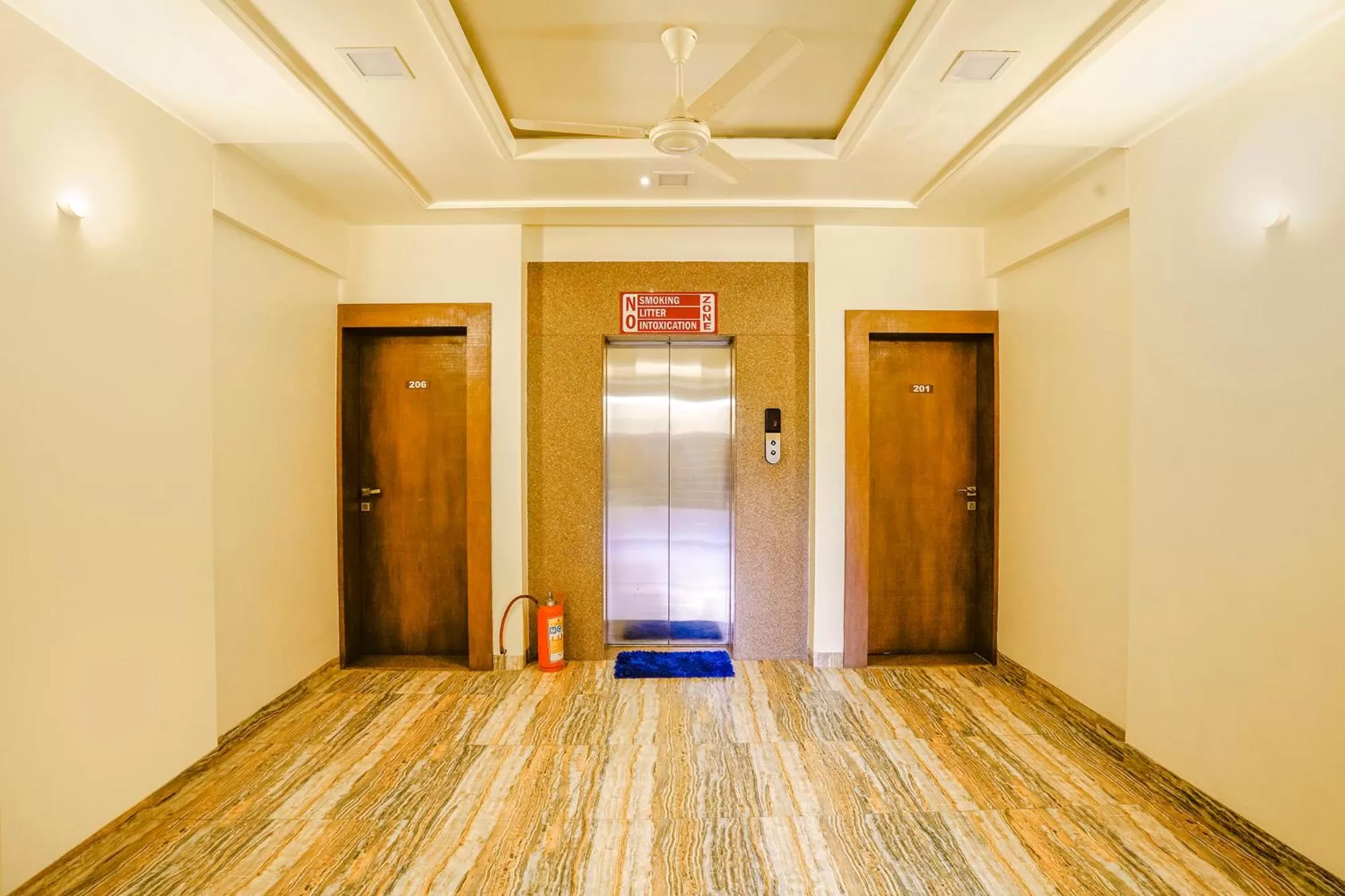 elevator in FabHotel Happy Homely Stay - Airport road