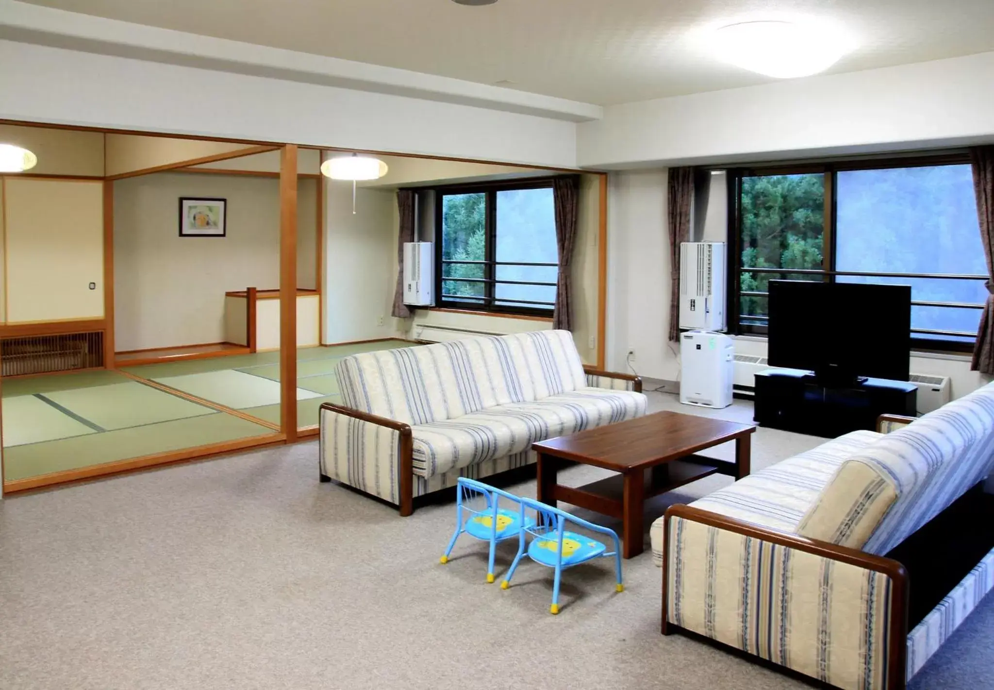 Photo of the whole room, Seating Area in Hotel Angel Grandia Echigo Nakazato