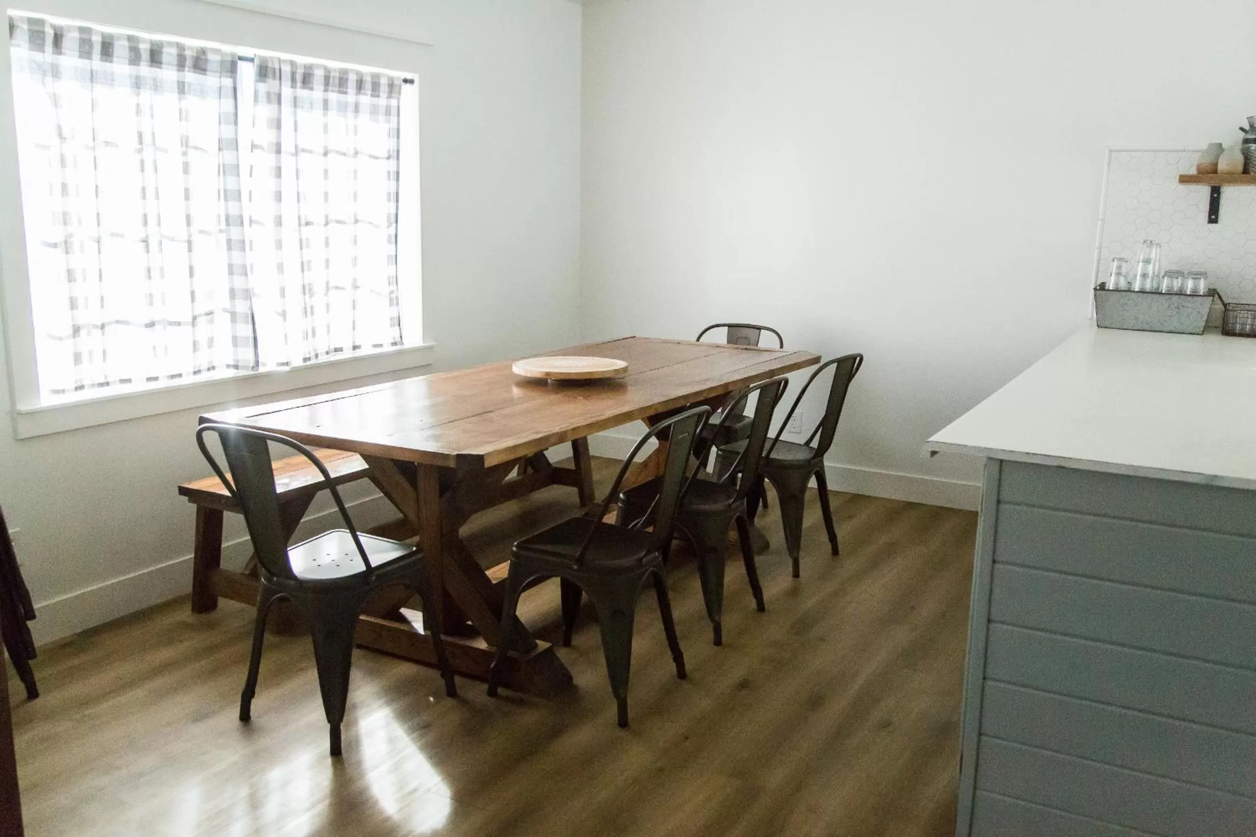 Dining Area in Happy Trails BnB