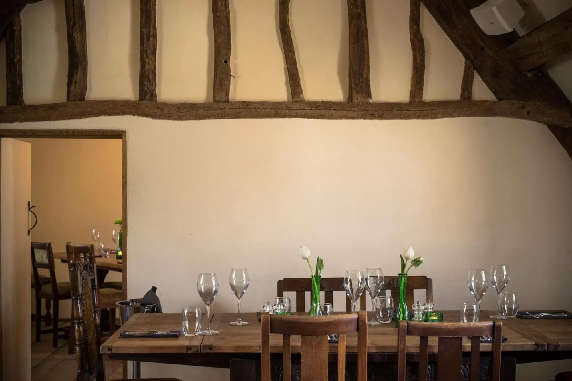 Restaurant/Places to Eat in The Royal Oak Tetbury