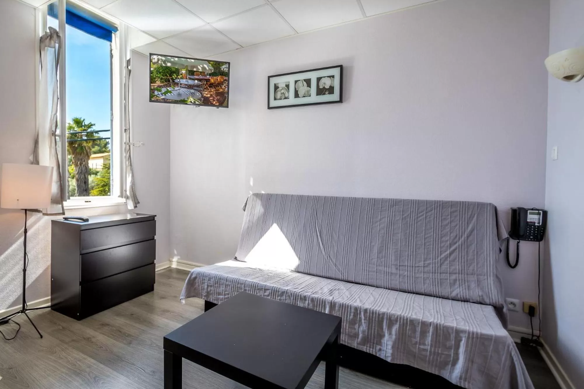 Other, Bed in Hôtel des Moulins