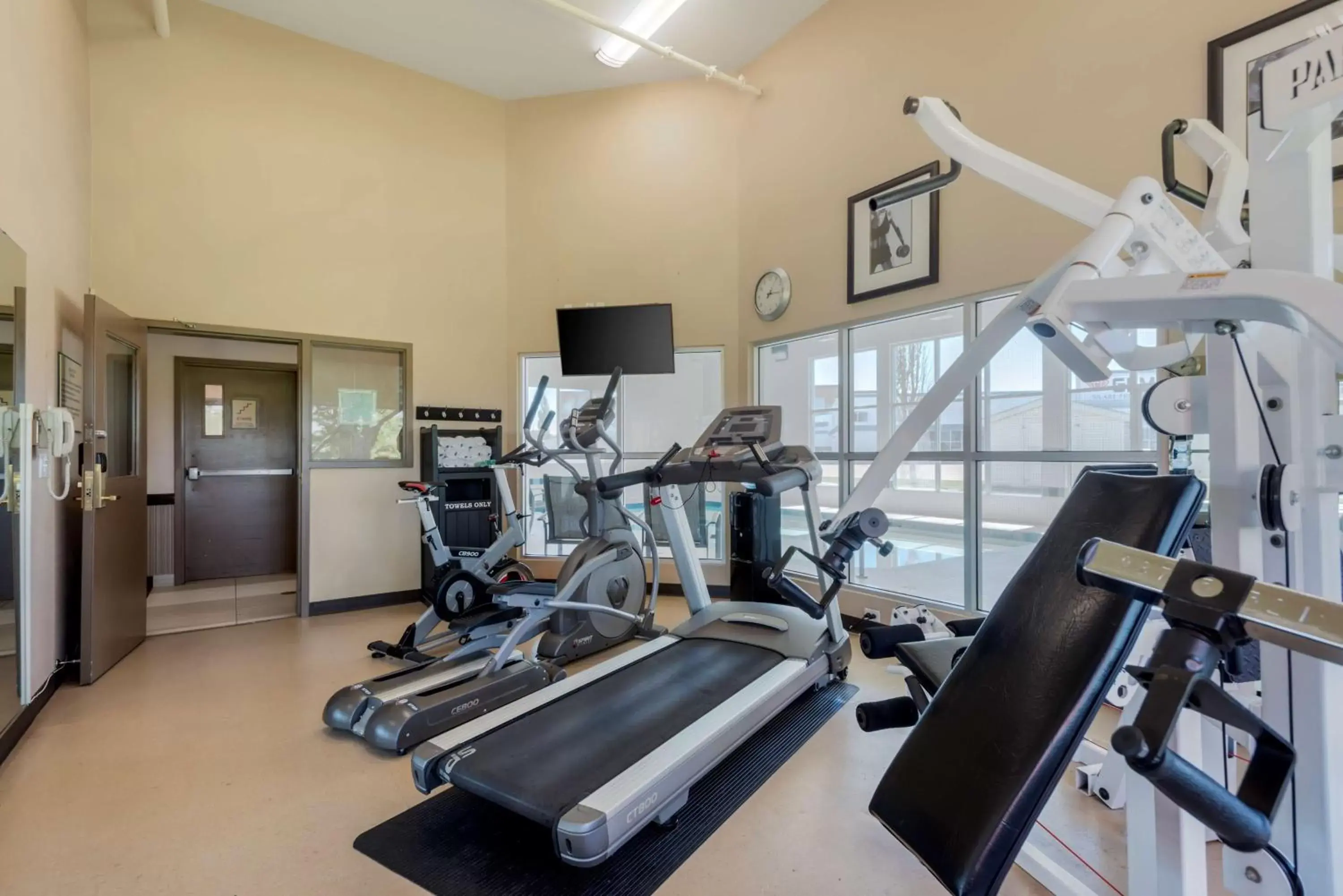 Spa and wellness centre/facilities, Fitness Center/Facilities in Best Western Plus Red Deer Inn & Suite
