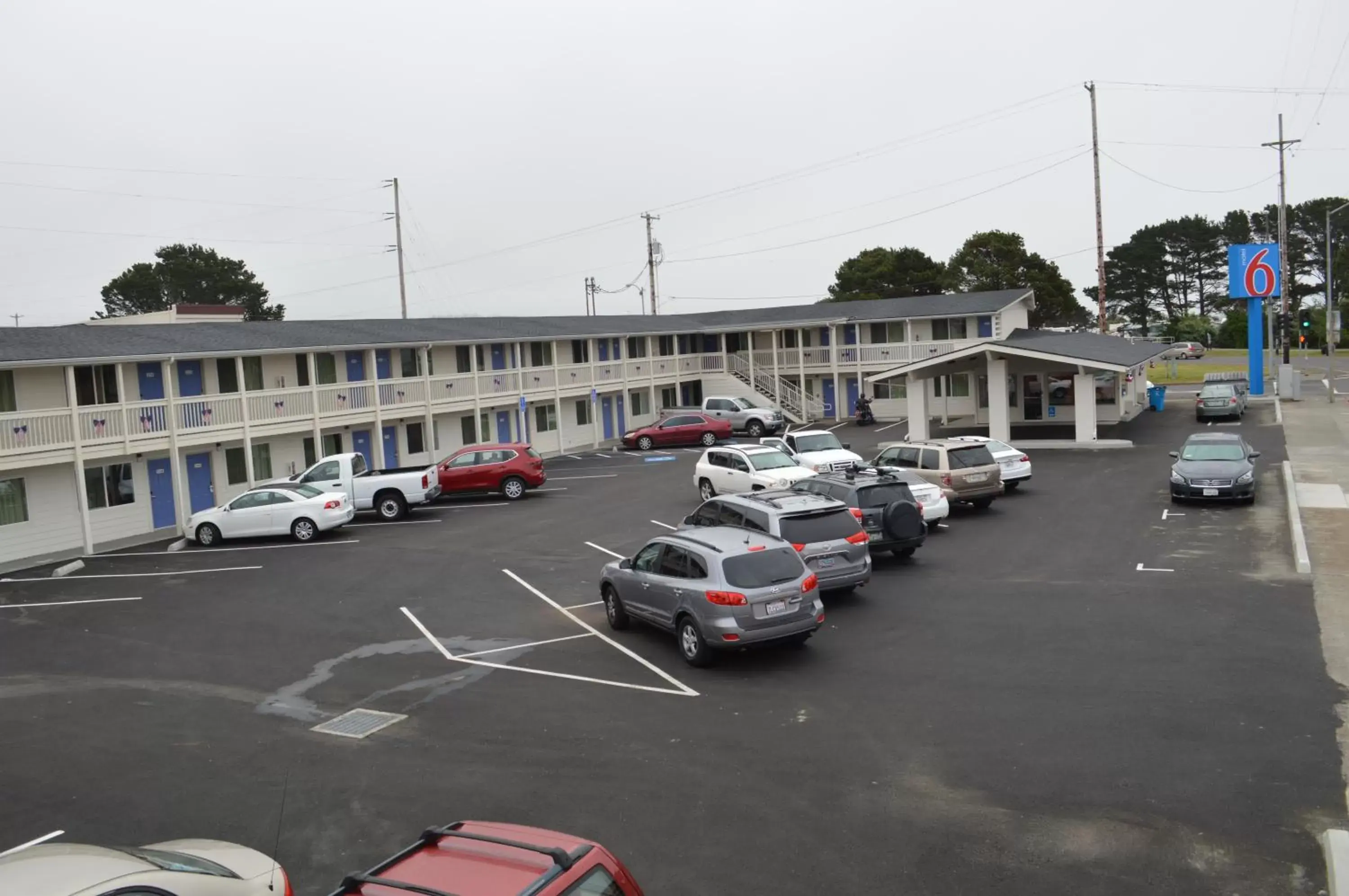 Property Building in Motel 6-Crescent City, CA