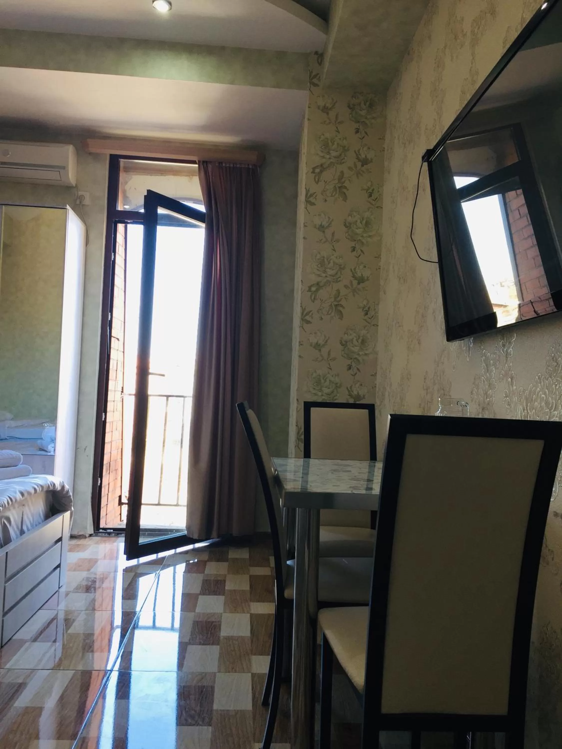 TV and multimedia in Hotel Tourist