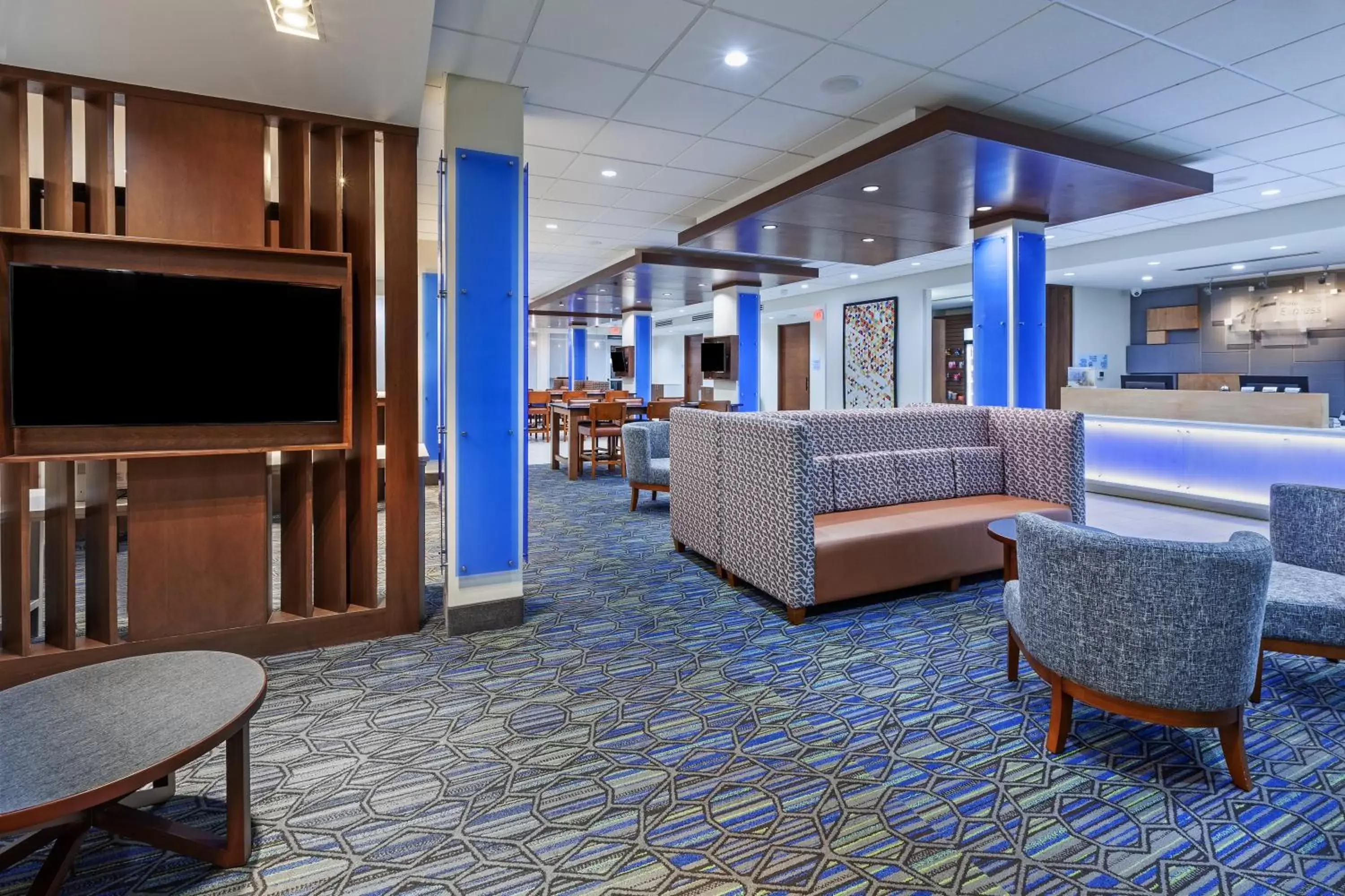 Lobby or reception in Holiday Inn Express & Suites - Tulsa Northeast - Owasso, an IHG Hotel