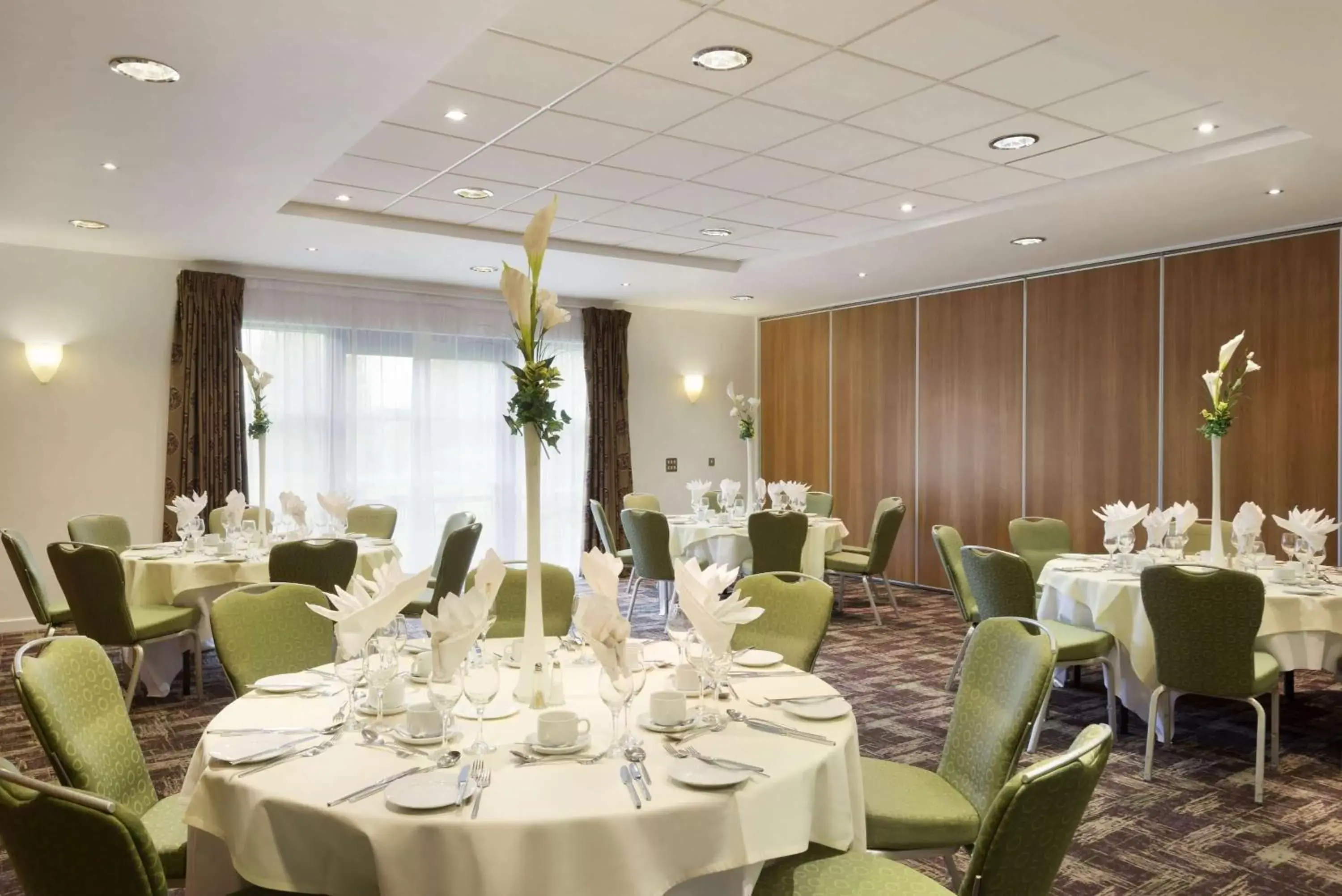 On site, Restaurant/Places to Eat in Ramada Plaza Wrexham
