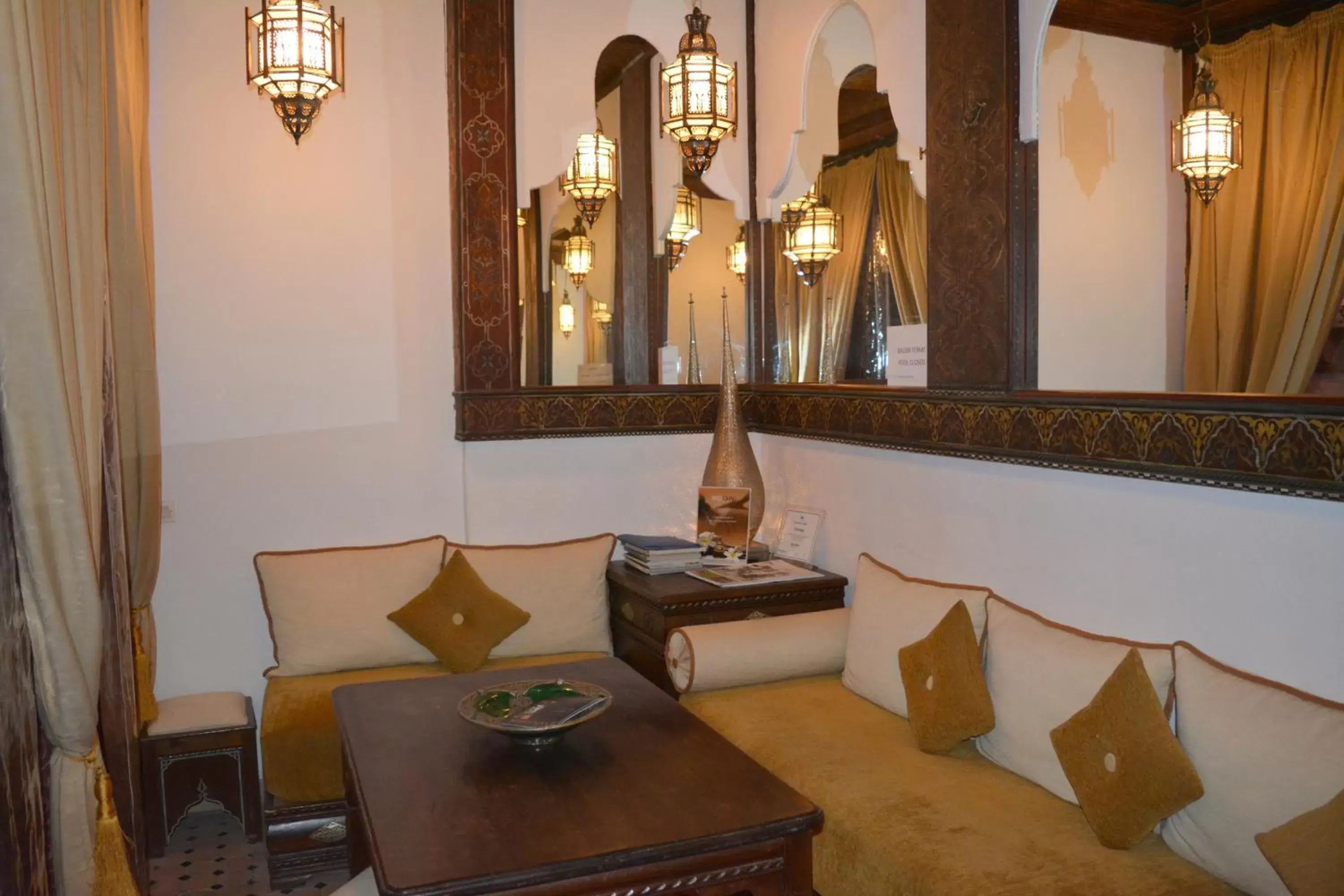 Staff, Seating Area in Riad Ghali Hotel & SPA