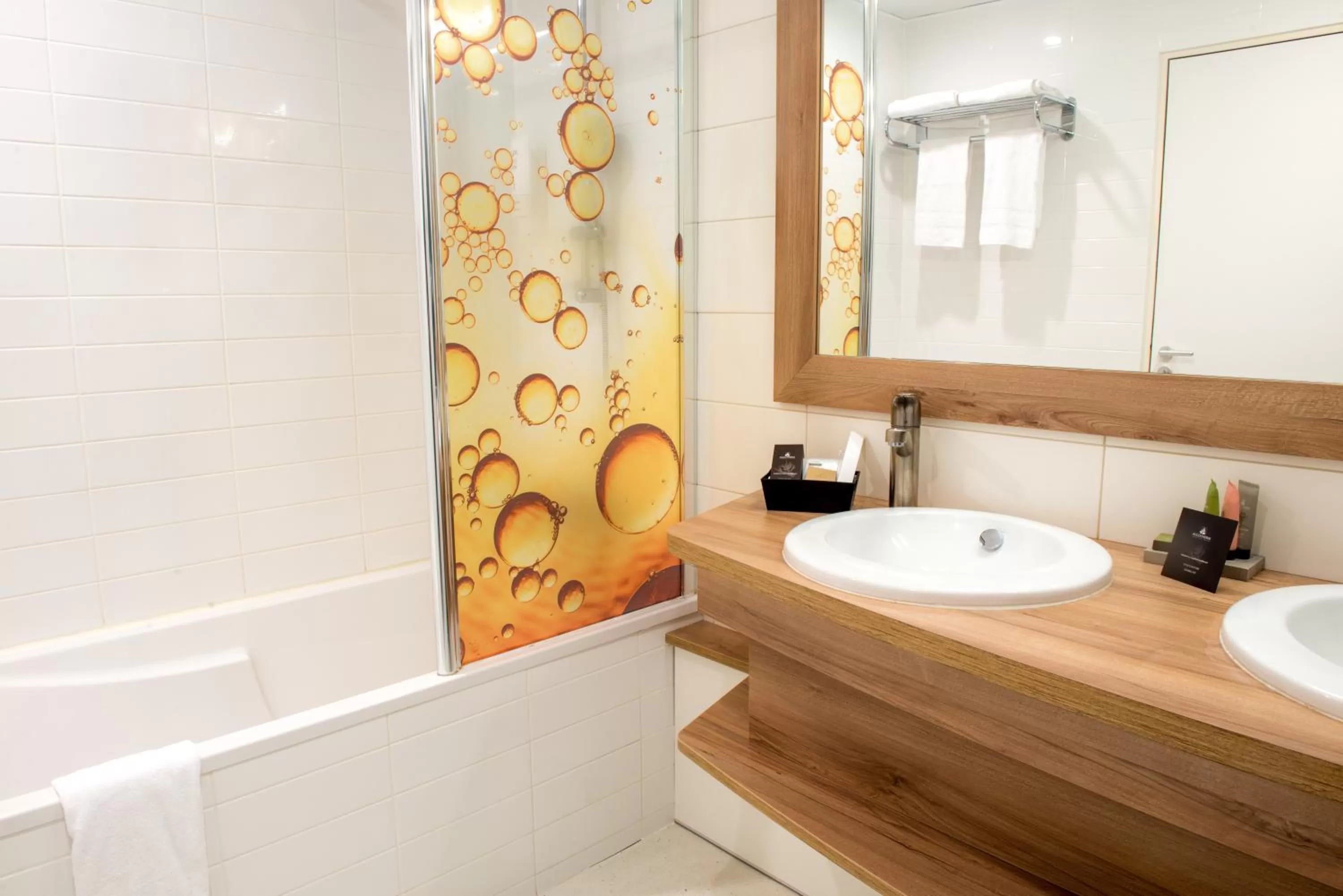 Bathroom in Holiday Inn Reims Centre by IHG