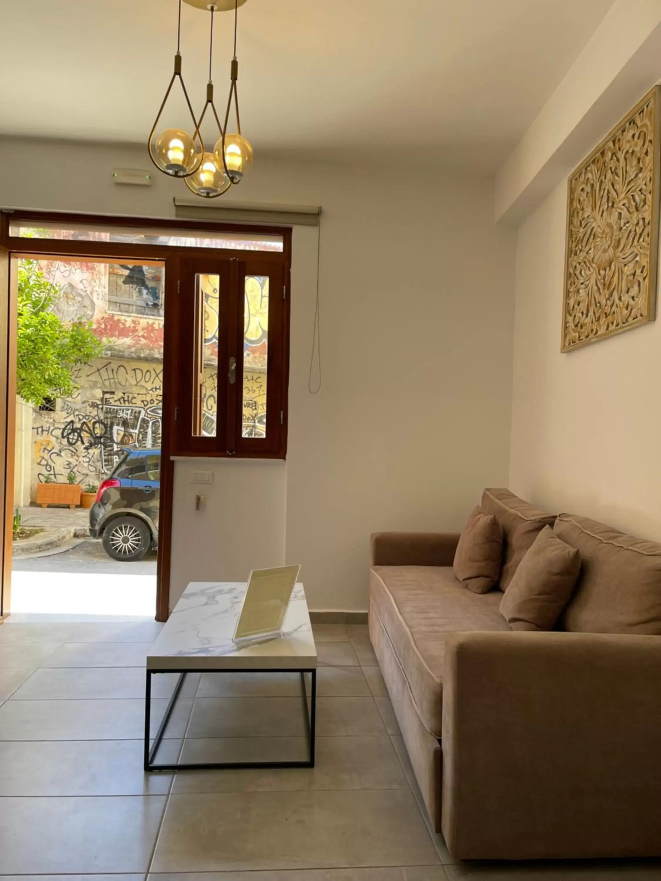 Basic Triple Room-Ground Floor in Deluxe Hotel Basic Triple Room-Ground Floor in Deluxe Hotel