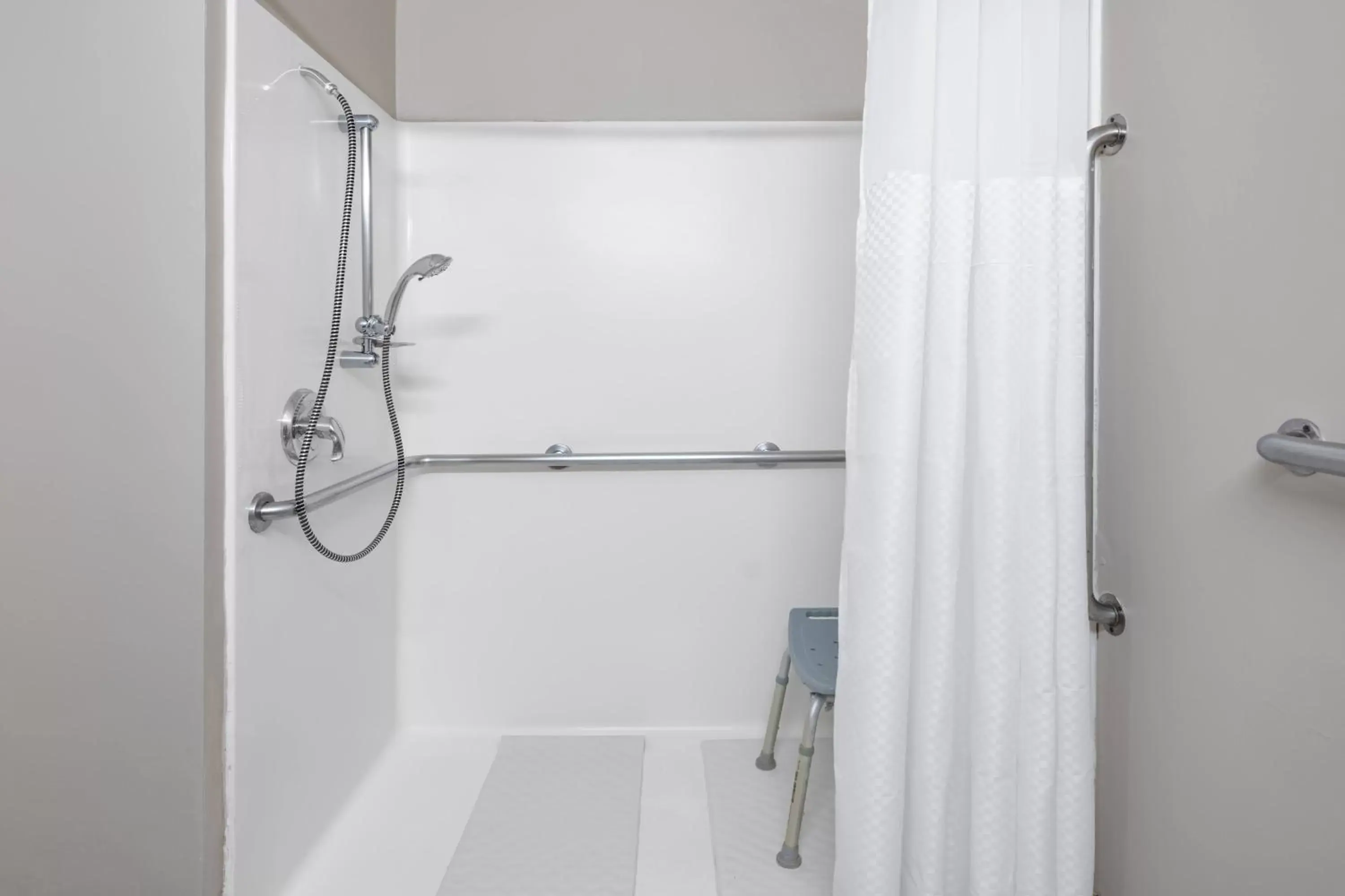Shower, Bathroom in Baymont by Wyndham Gurnee