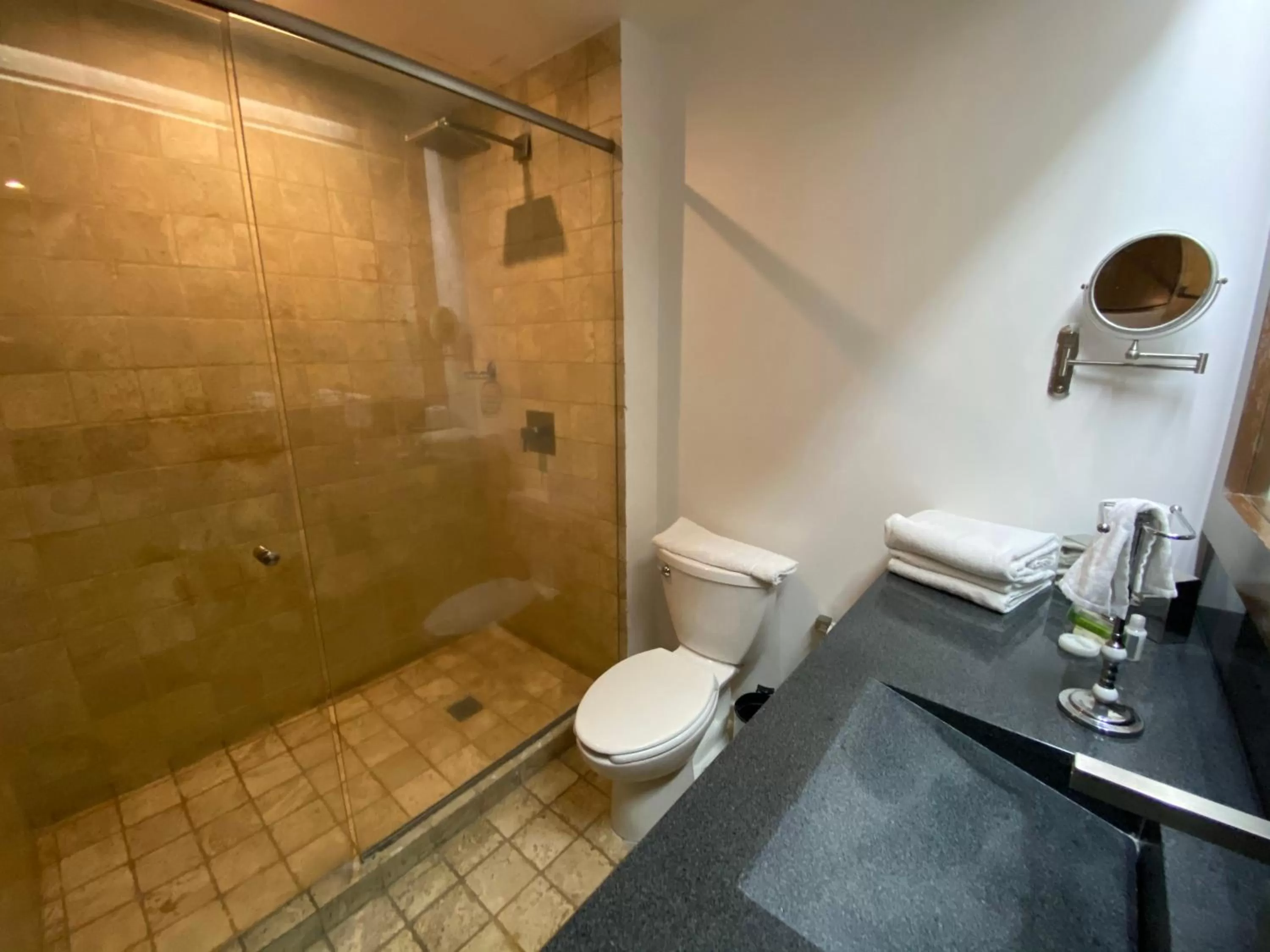 Bathroom in Suites Del Ángel