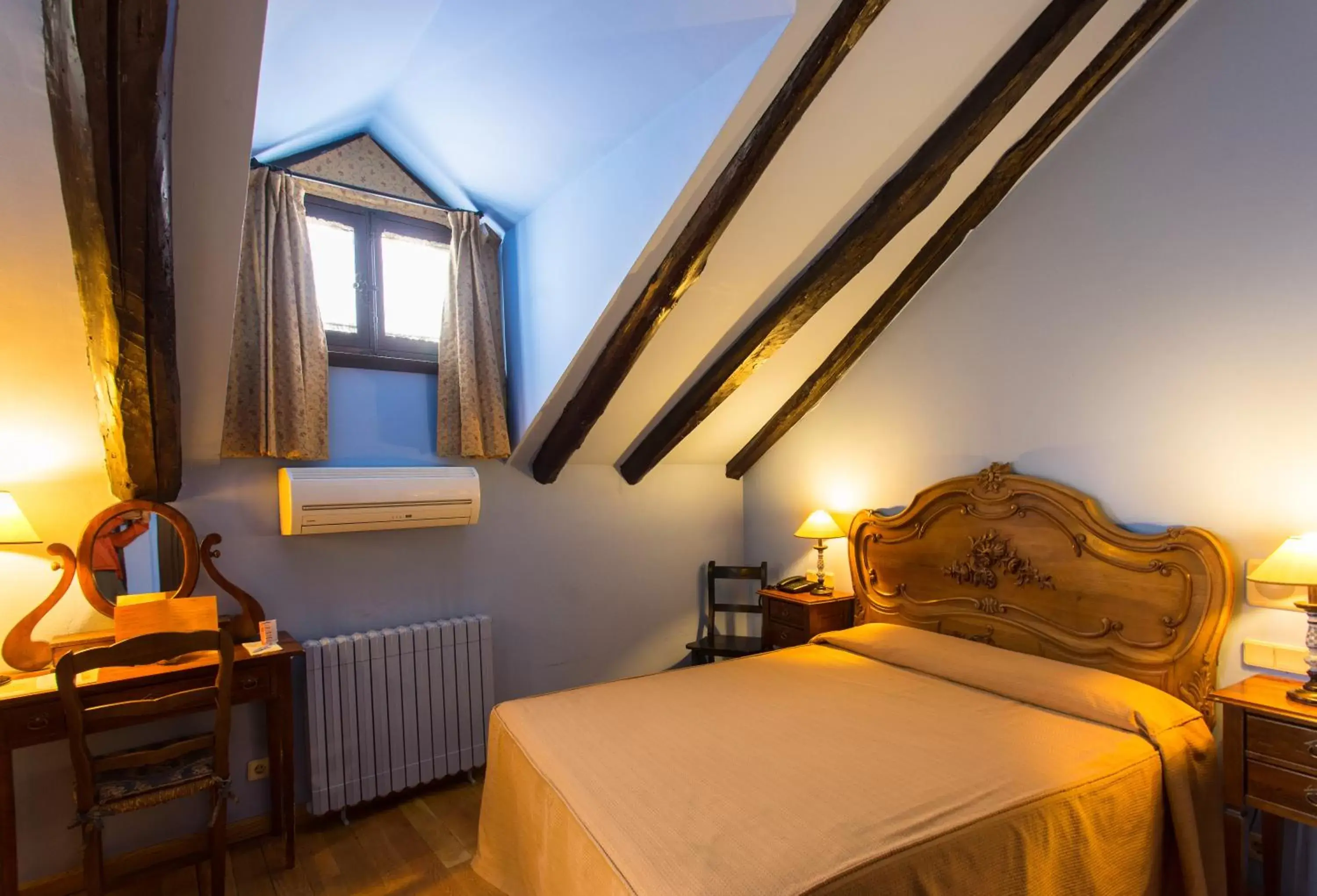 Photo of the whole room, Bed in Hotel La Posada Regia Photo of the whole room, Bed in Hotel La Posada Regia