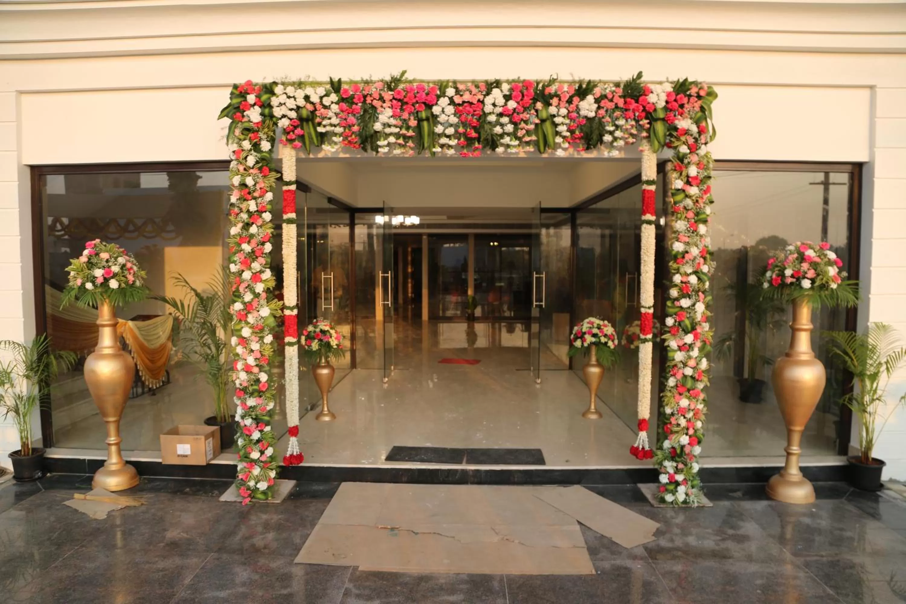 Facade/entrance in Hotel Skanda Palace