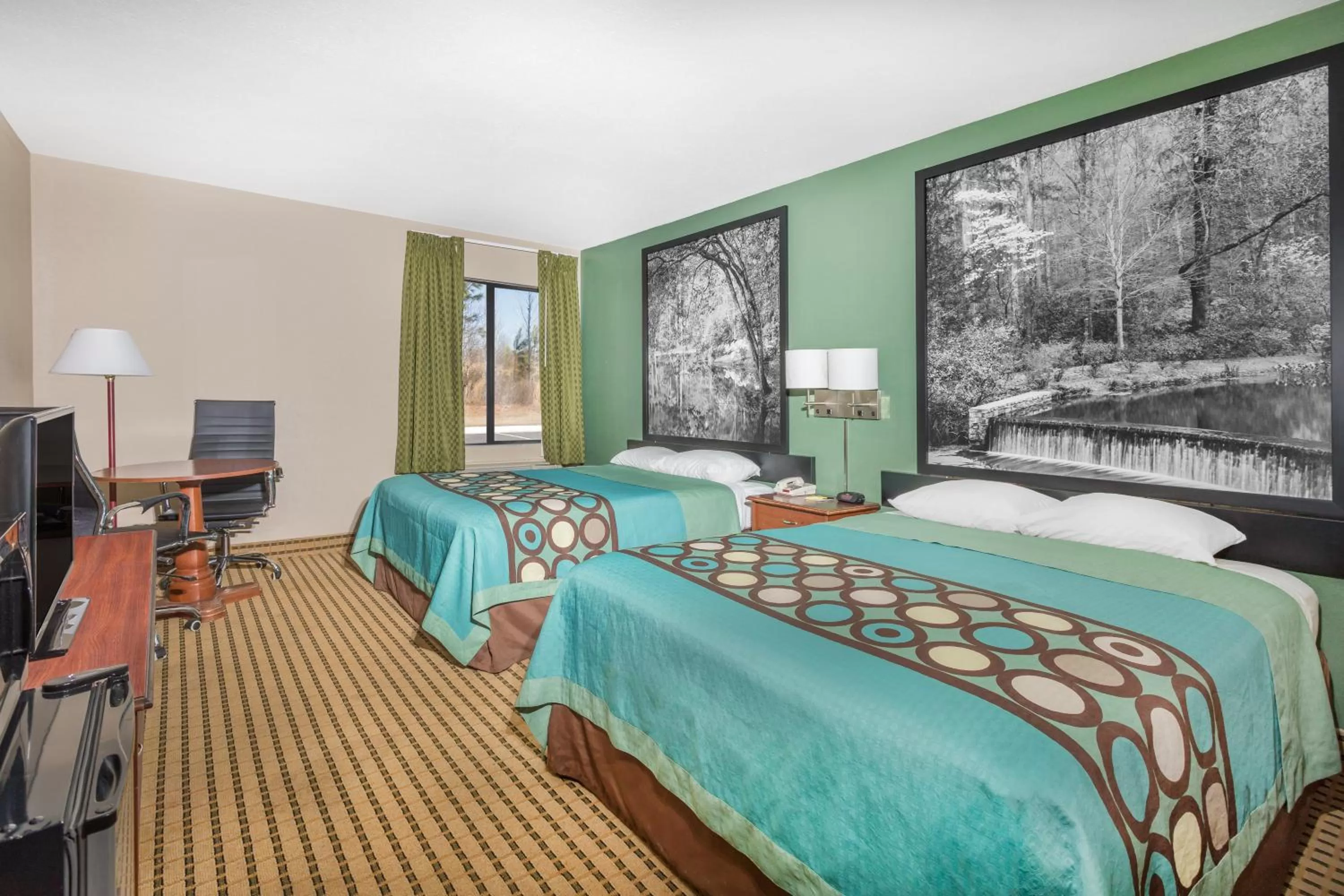 Bedroom in Super 8 by Wyndham Dawsonville