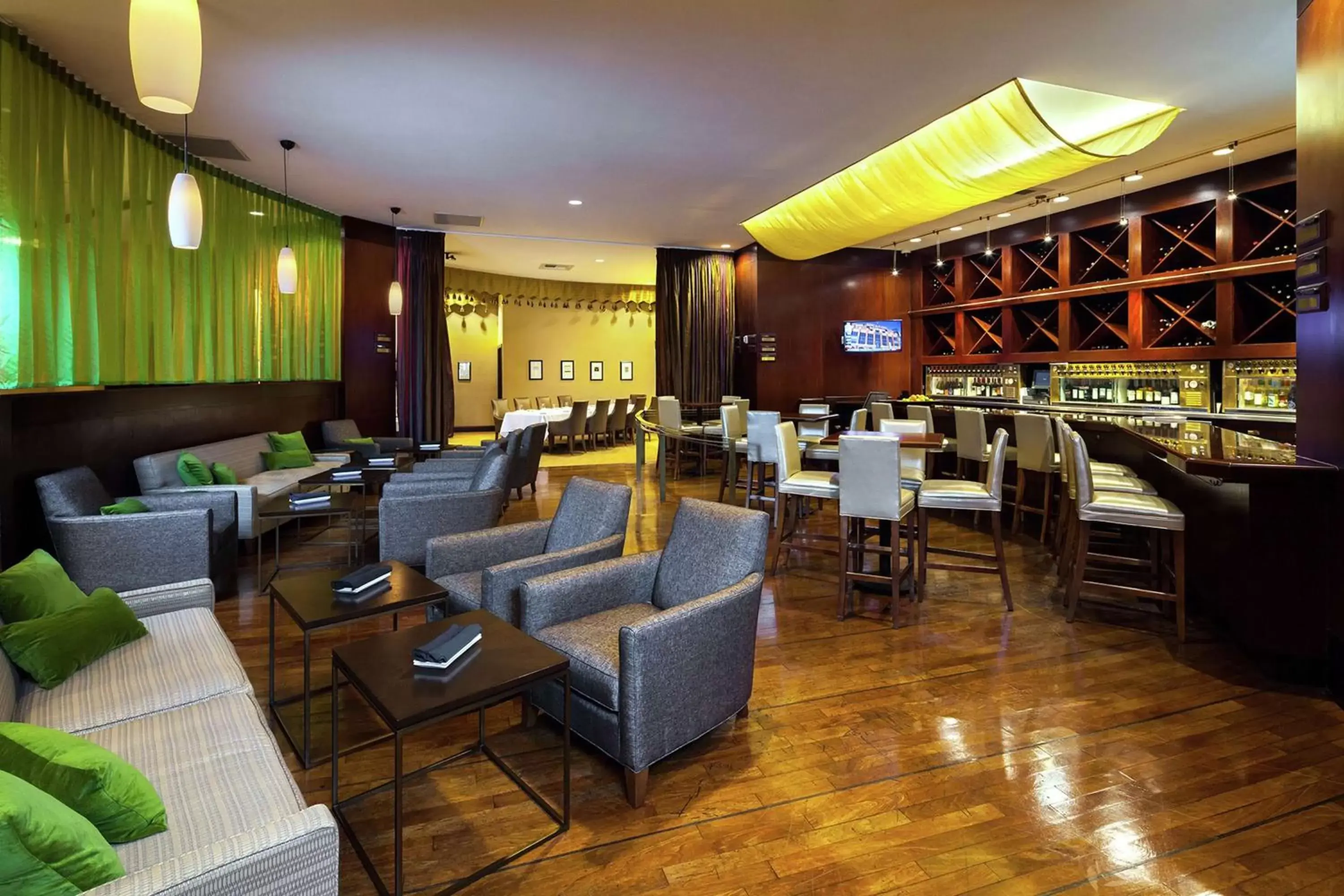 Lounge or bar, Lounge/Bar in DoubleTree by Hilton San Jose