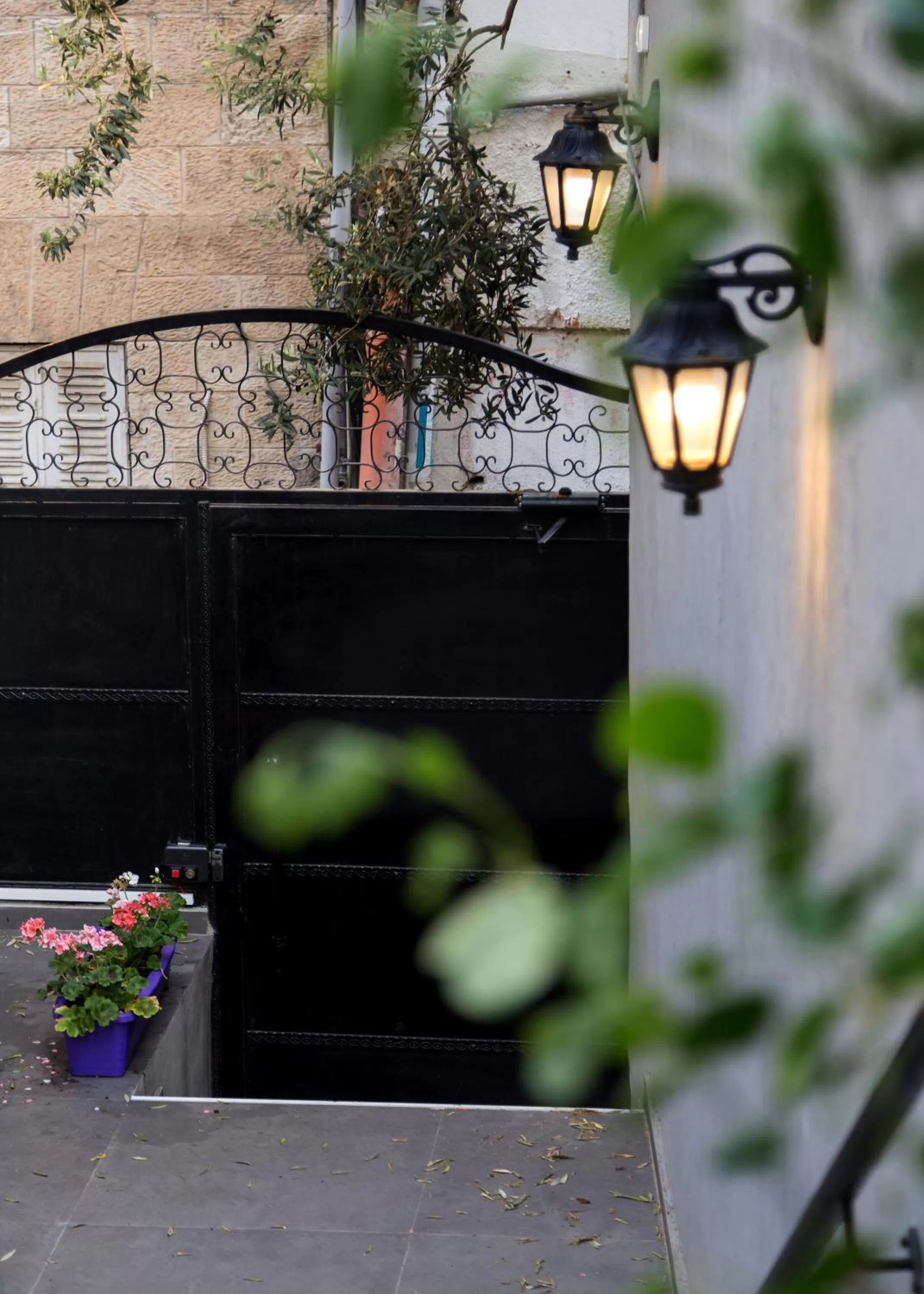 Facade/entrance in Johnny Hotel