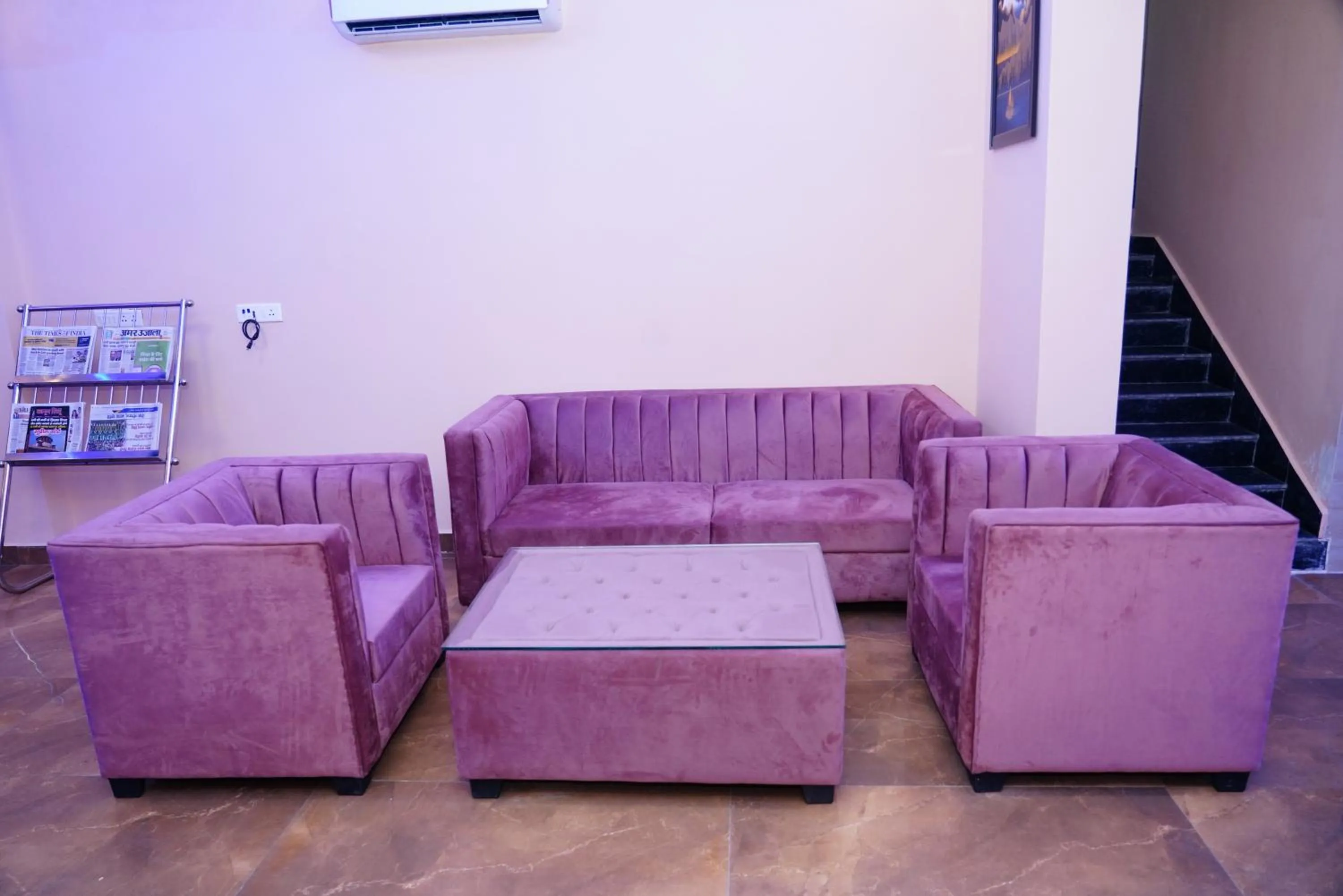 Living room in ExpoMart Inn