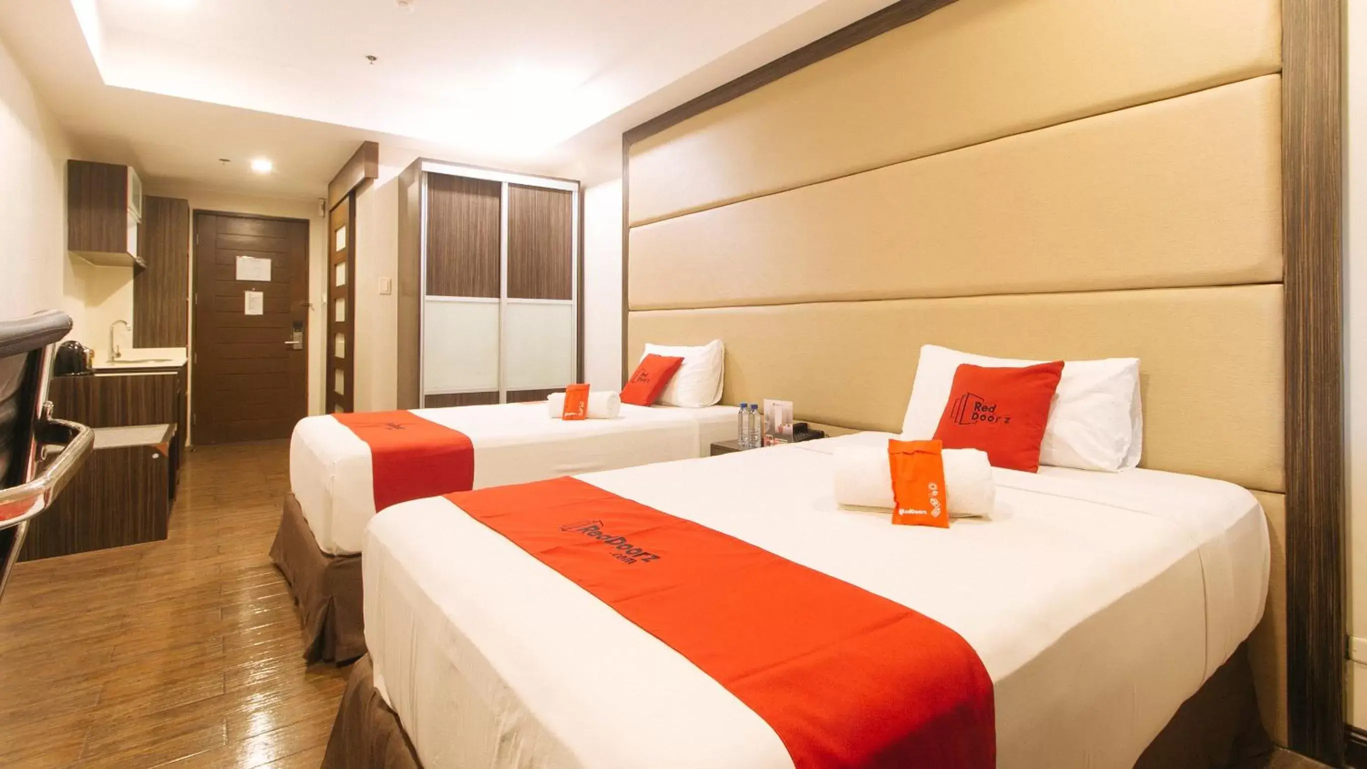 Bedroom in RedDoorz Premium @ West Avenue Quezon City