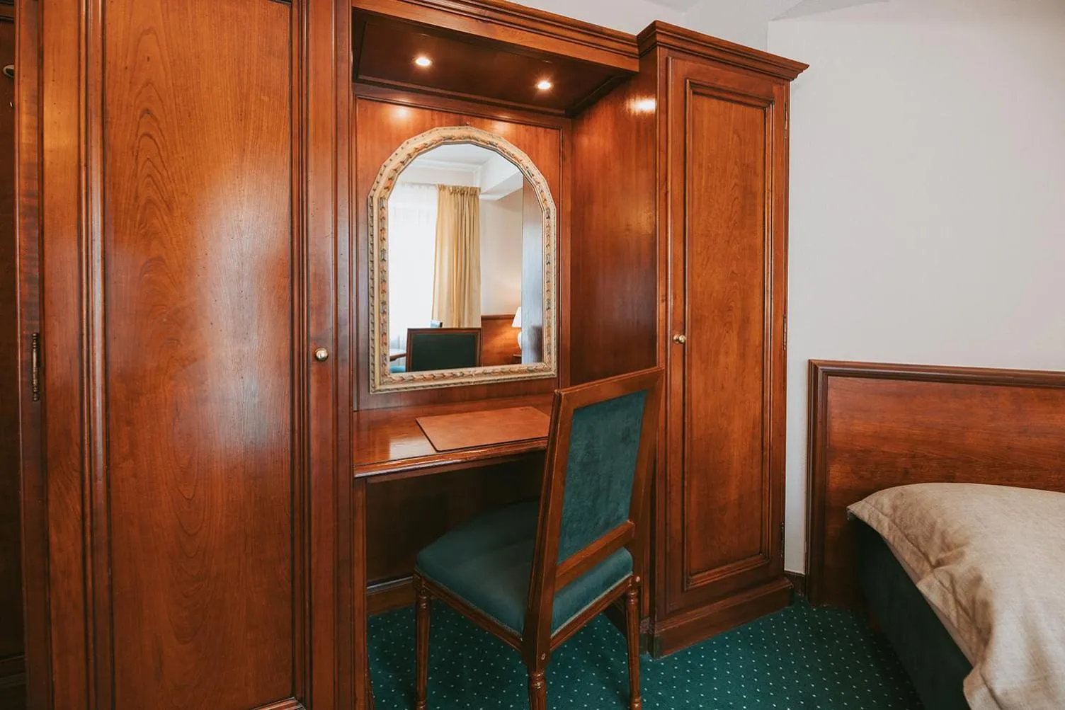 Photo of the whole room, Bed in MANNI das Hotel