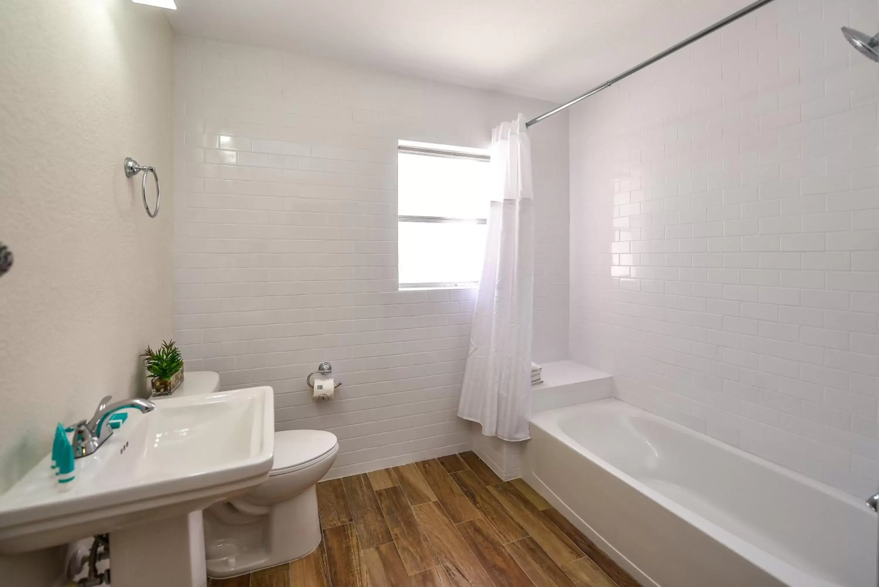 Shower, Bathroom in Tropical Breeze Resort