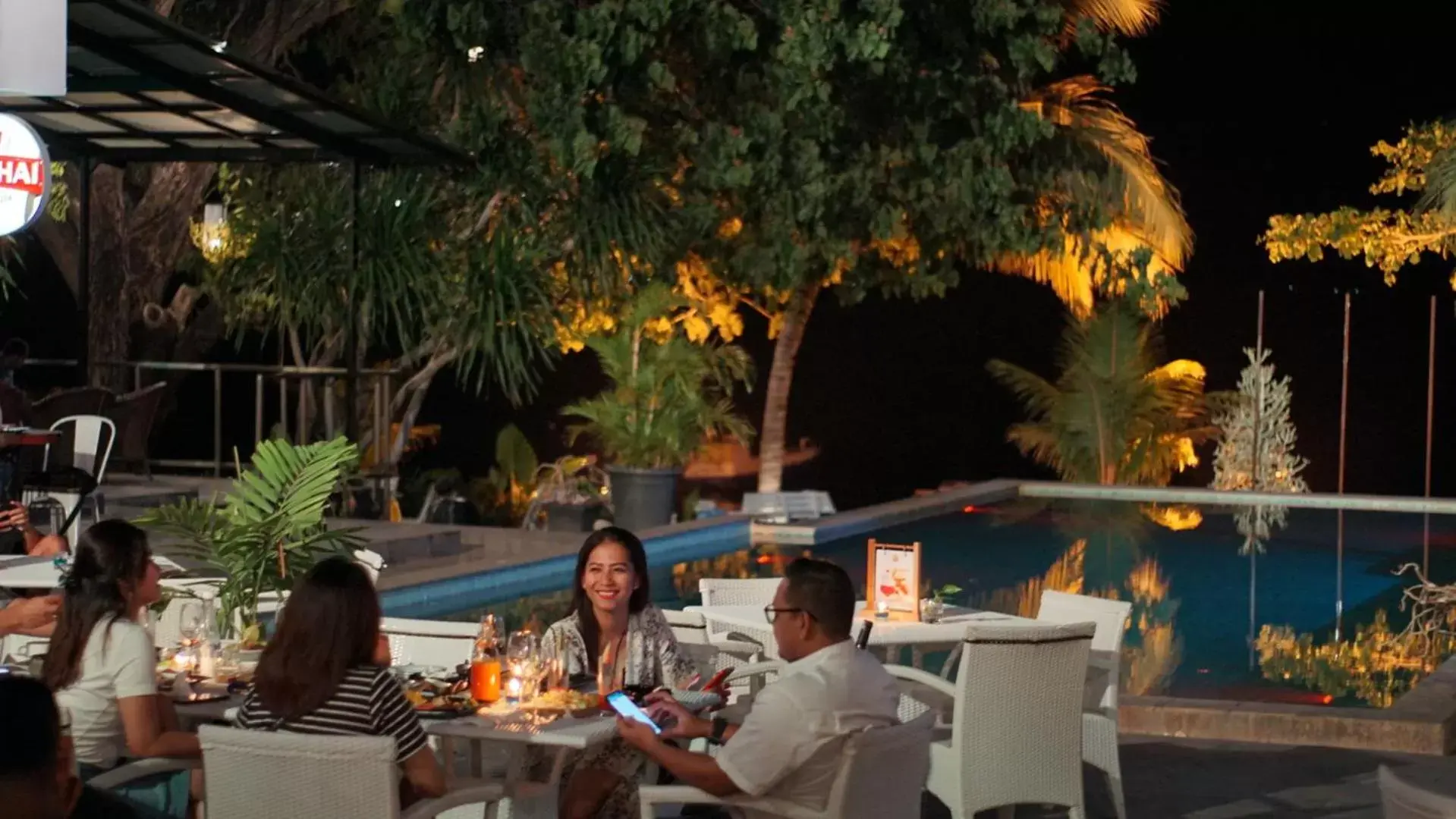 Lounge or bar, Swimming Pool in Sotis Hotel Kupang