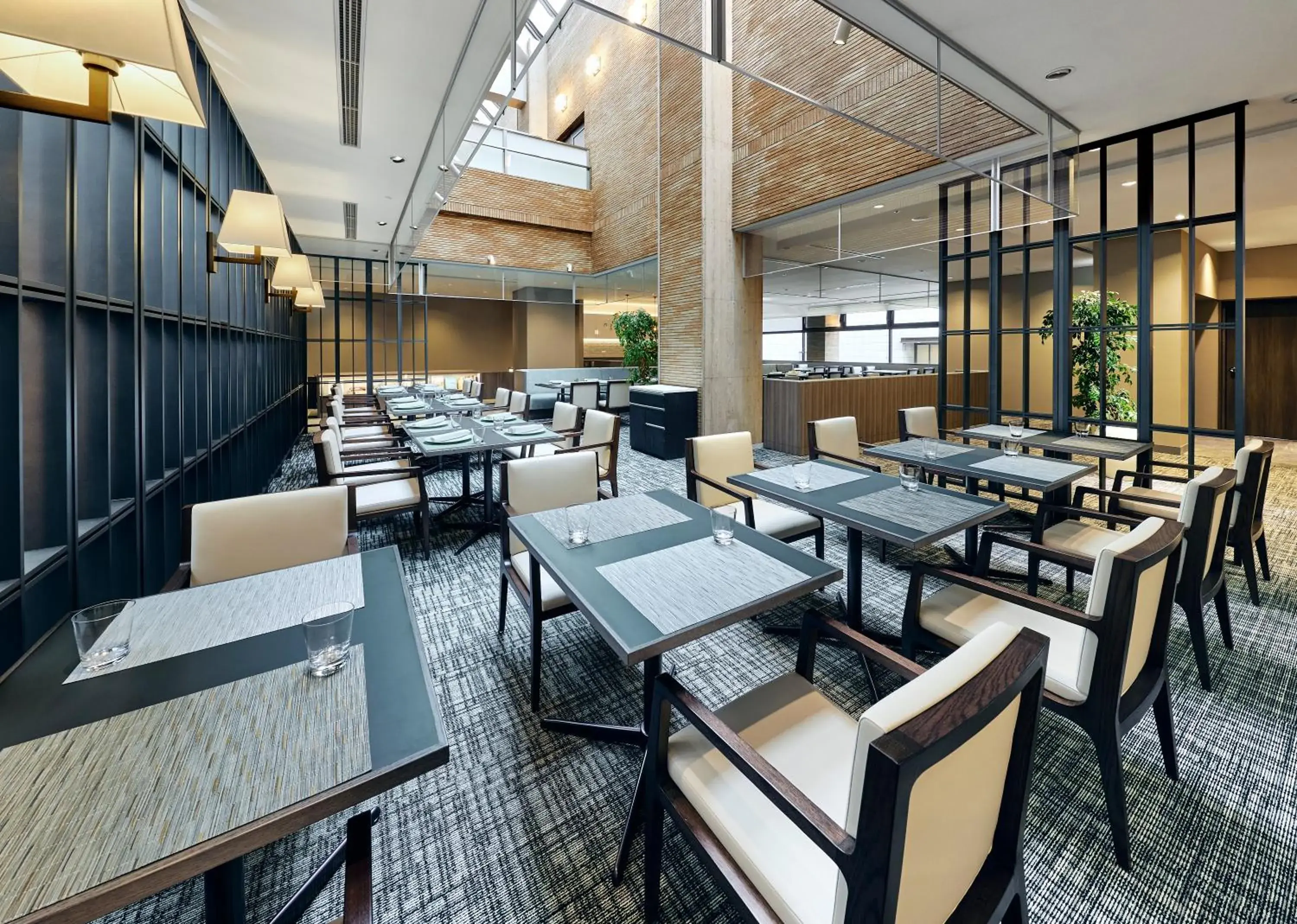 Restaurant/Places to Eat in Shiba Park Hotel