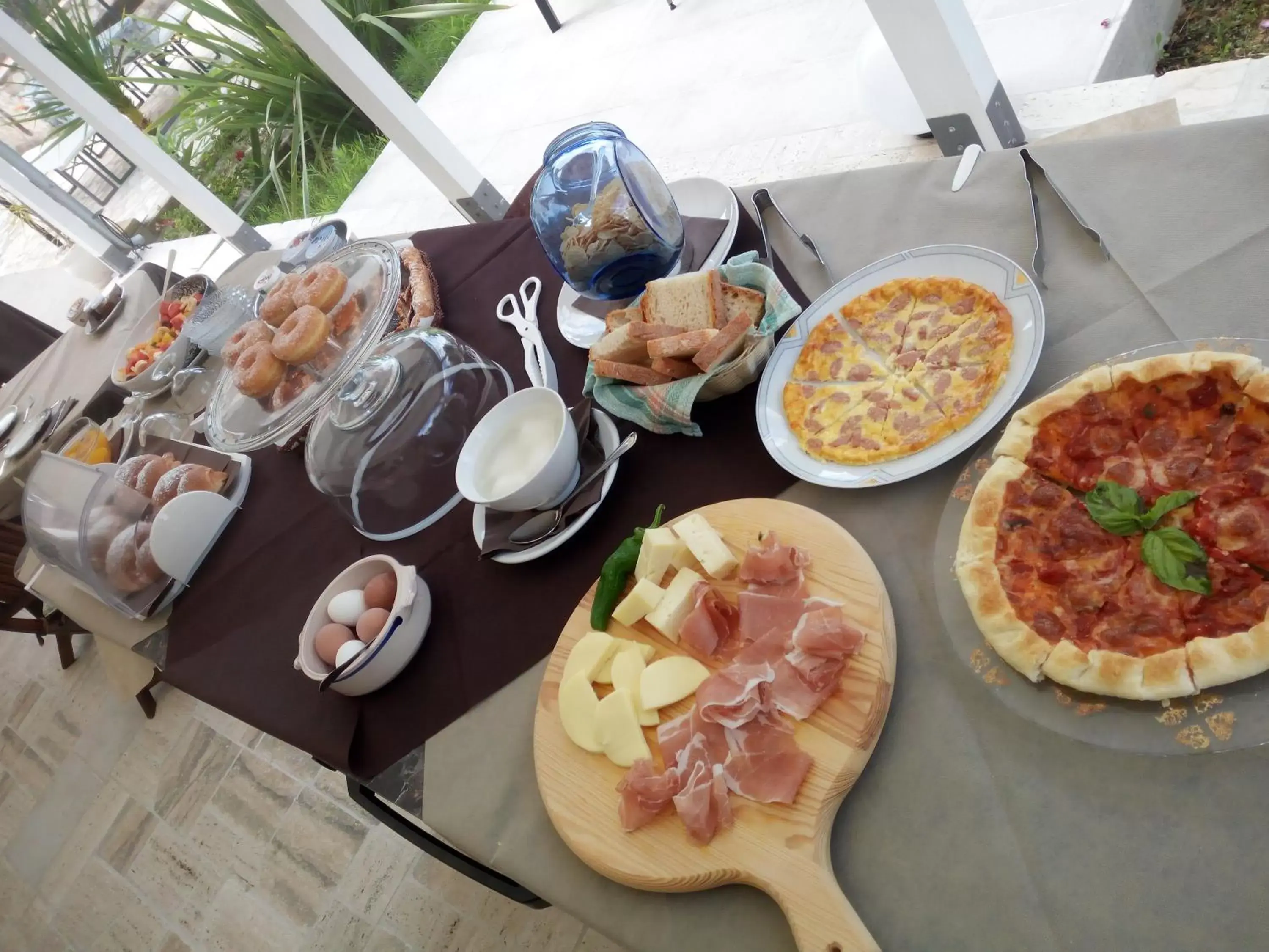 Breakfast in Villa Soleanna Residence