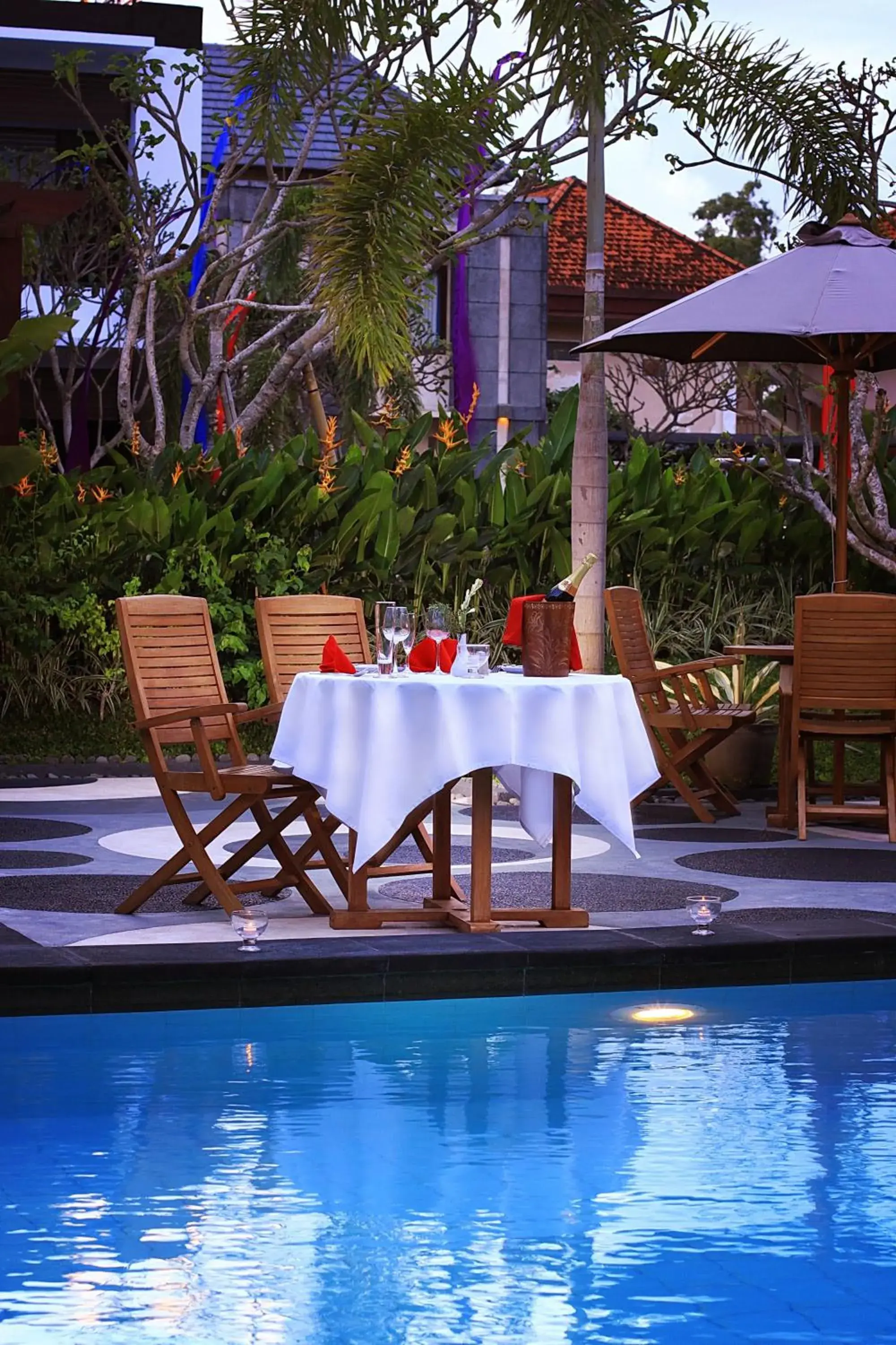 Restaurant/places to eat, Swimming Pool in The Radiant Hotel & Spa